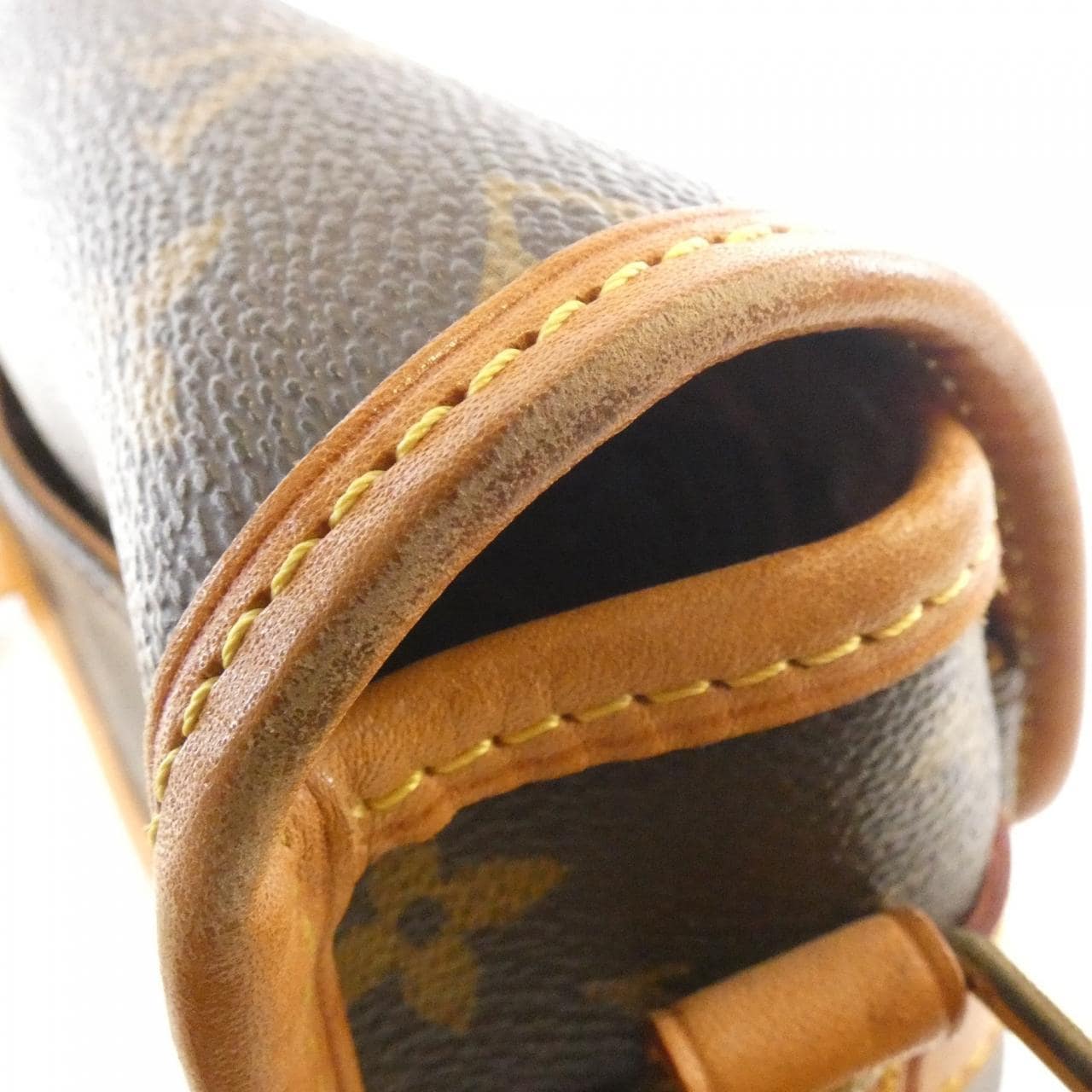 ルイヴィトン モノグラム ソローニュ M42250 ショルダーバッグ