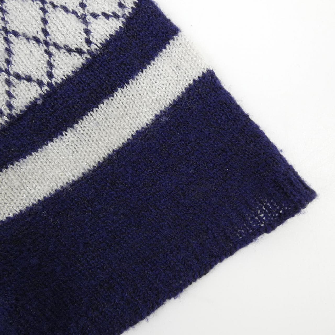 CHANEL STOLE