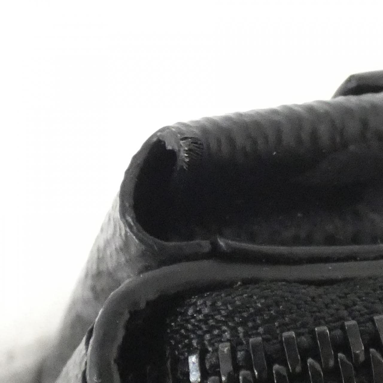 ルイヴィトン モノグラム エクリプス リバース ジッピー オーガナイザー M82771 コインケース