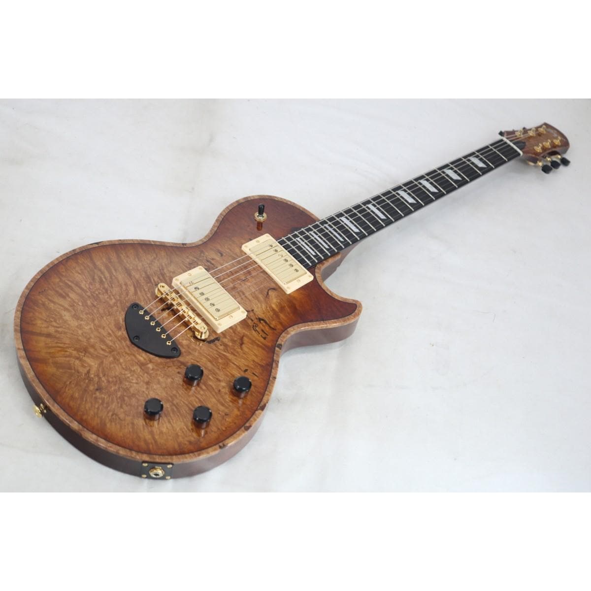 ＢＩＺＥＮ　ＷＯＲＫＳ　Ｇｒａｉｎ　Ａｒｃｈｅｄ　Ｂｕｒｌ　Ｍａｐｌｅ　ｗ／Ｌｉｎｅ
