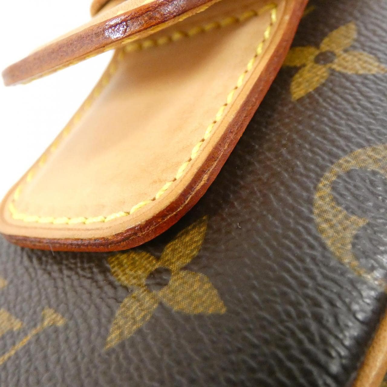 LOUIS VUITTON Monogram Viva Cité GM M51163 單肩包