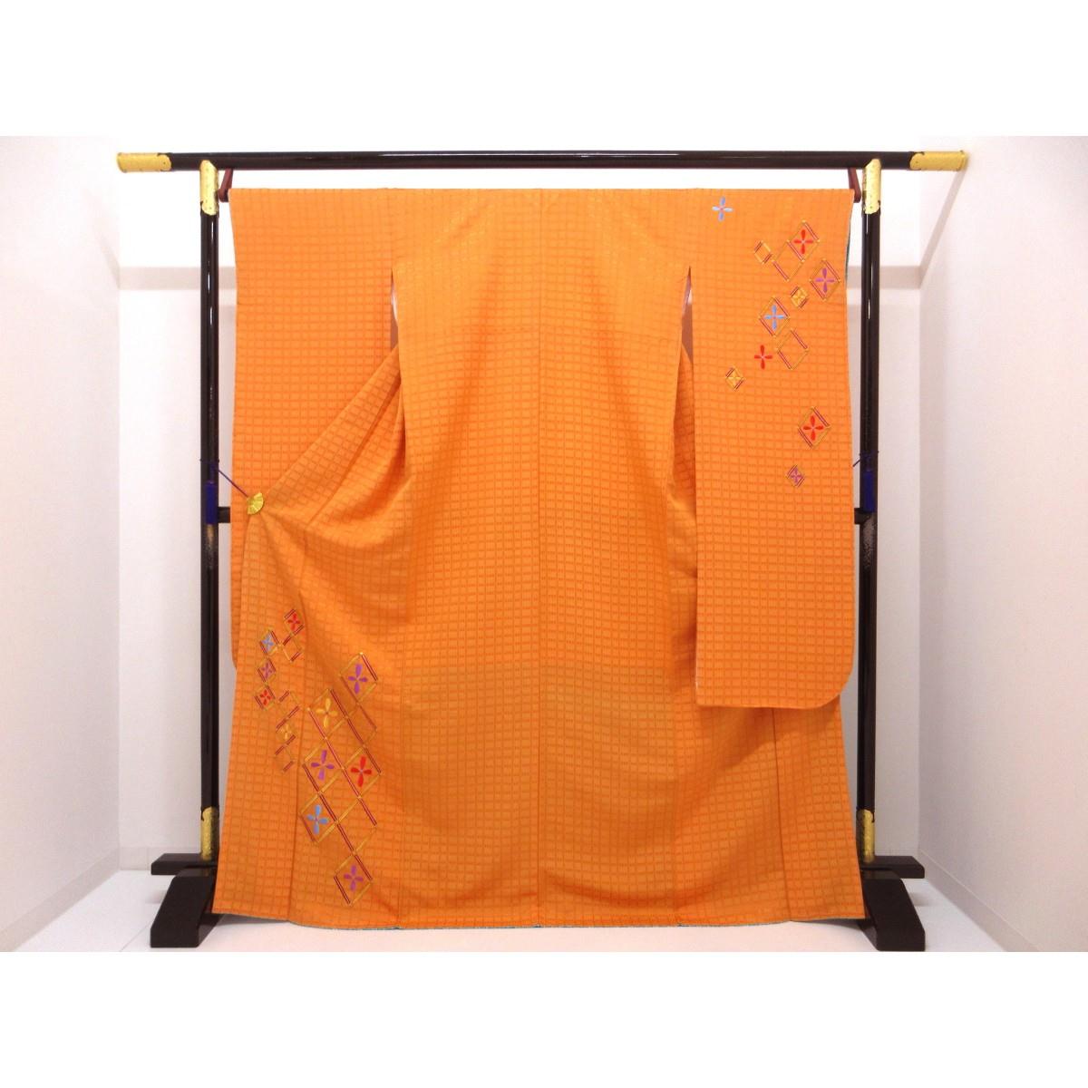 【未使用品】振袖　ＵＮＩＴＥＤＣＯＬＯＲＳ　ＯＦ　ＢＥＮＥＴＴＯＮ．