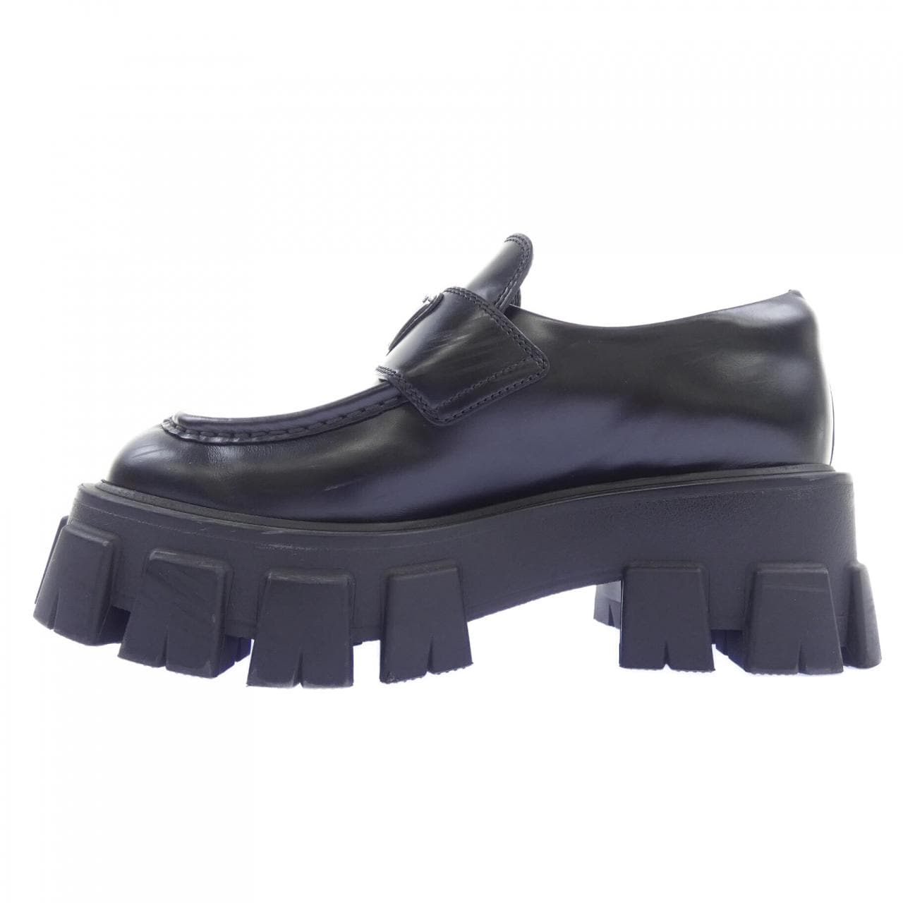 プラダ PRADA モノリス ローファー トライアングルロゴ 1D649M シューズ