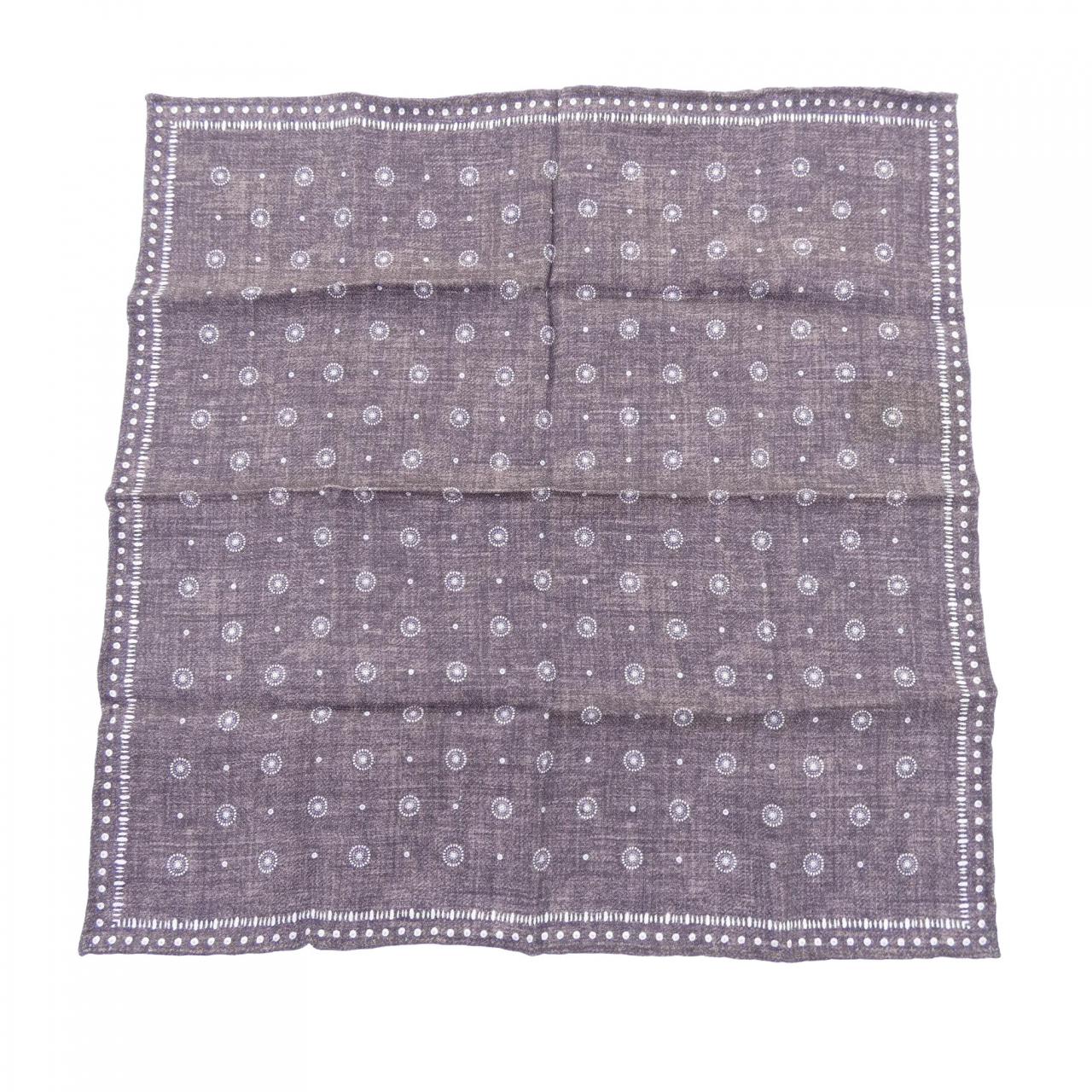 ブルネロクチネリ BRUNELLO CUCINELLI チーフ