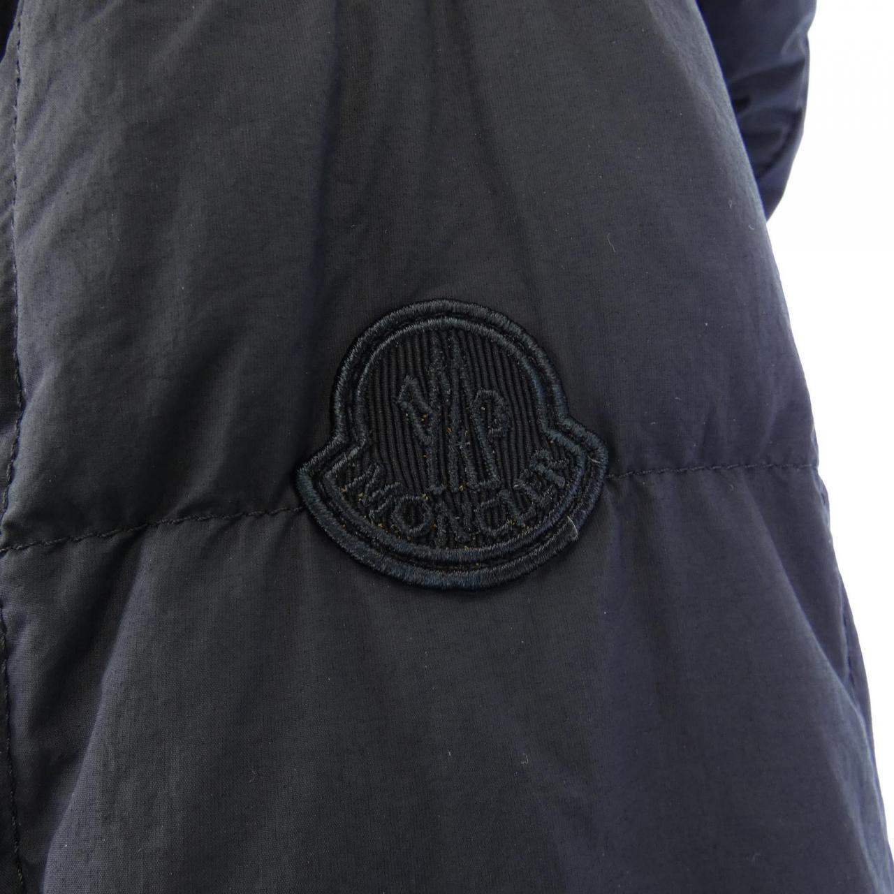 モンクレール MONCLER ダウンジャケット