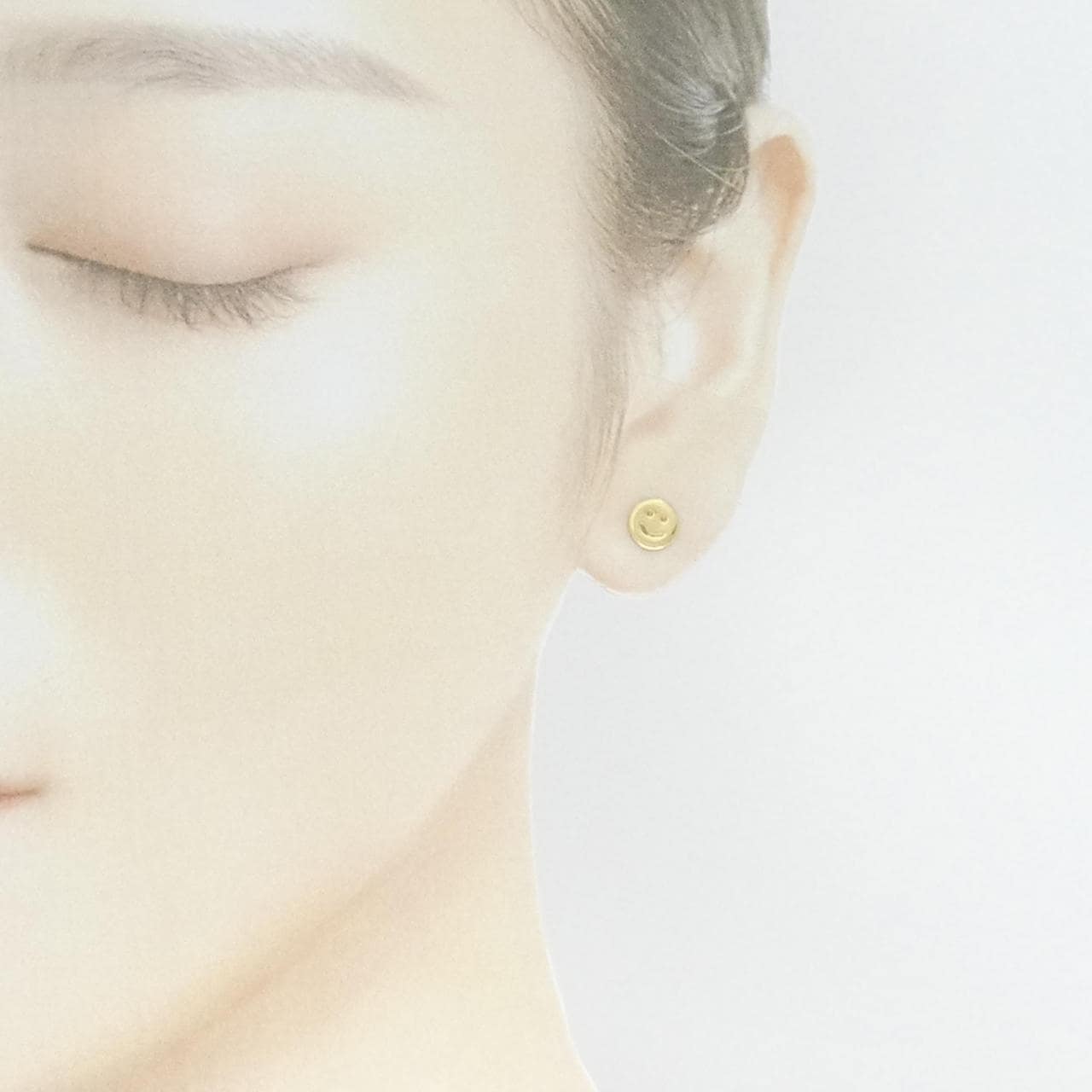 750YG/K18YG Smile Earrings