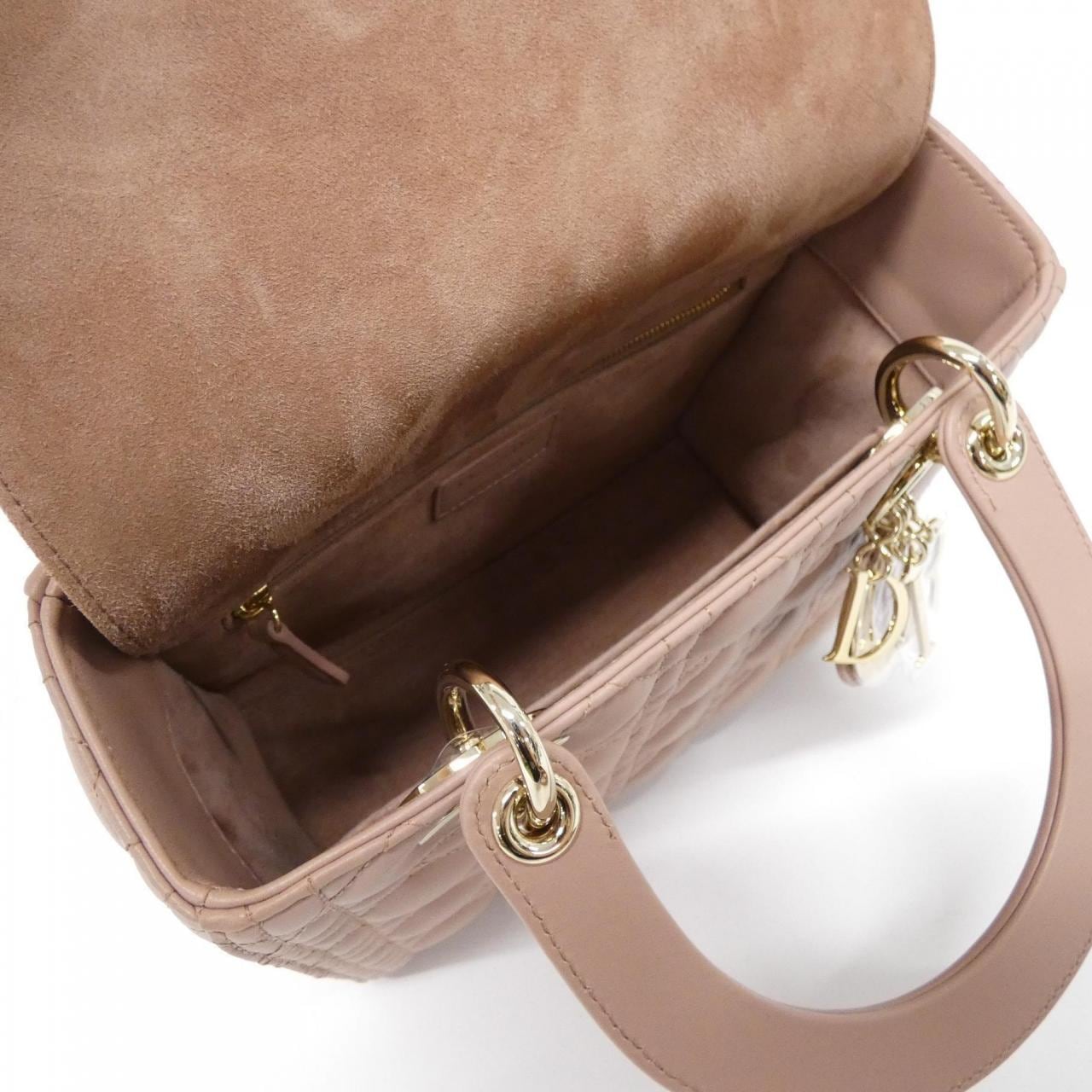 Christian DIOR Lady DIOR中 M0565ONGE 包