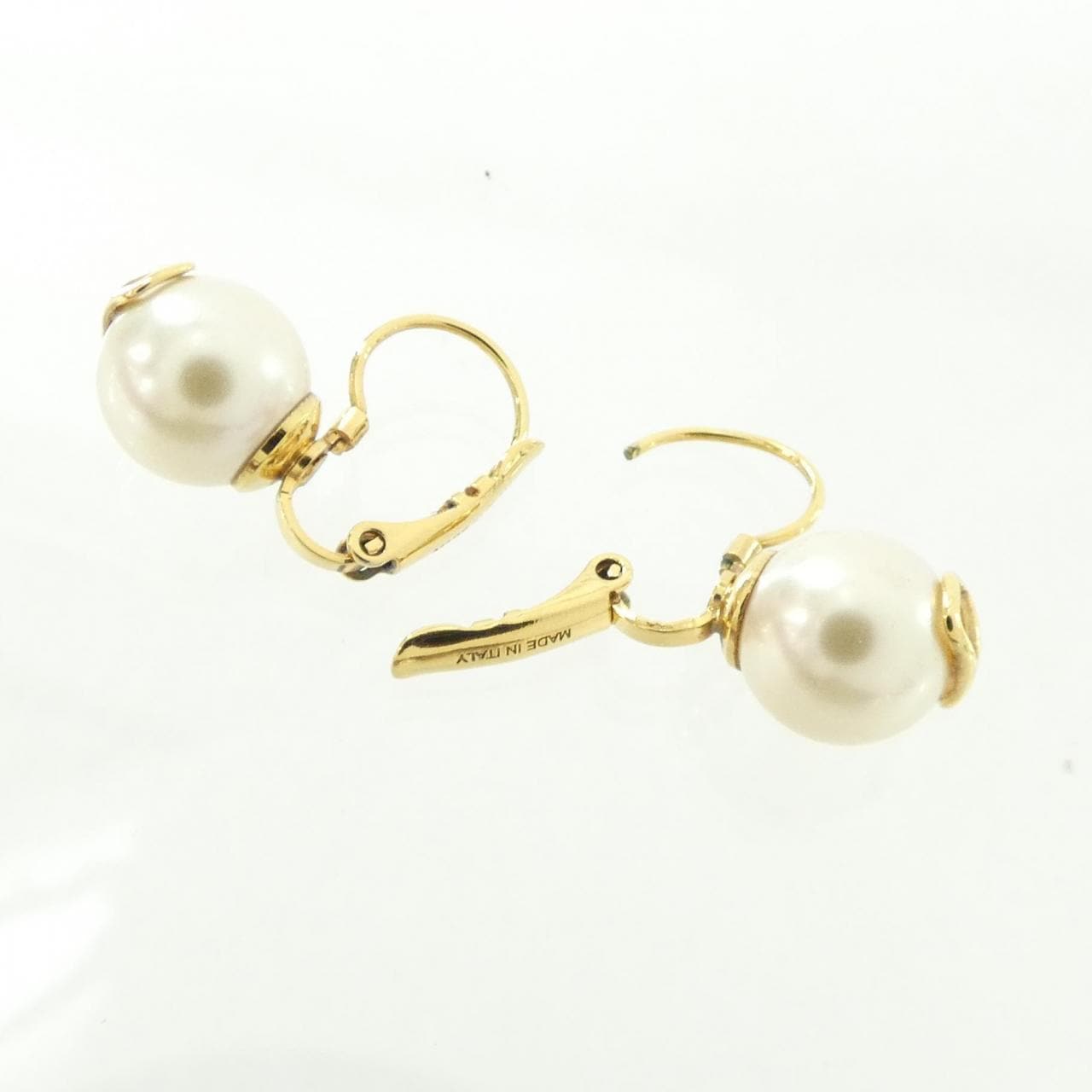 ヴァレンティノガラヴァーニ ピアス