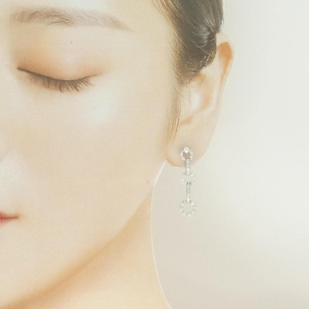 K18WG ダイヤモンド ピアス