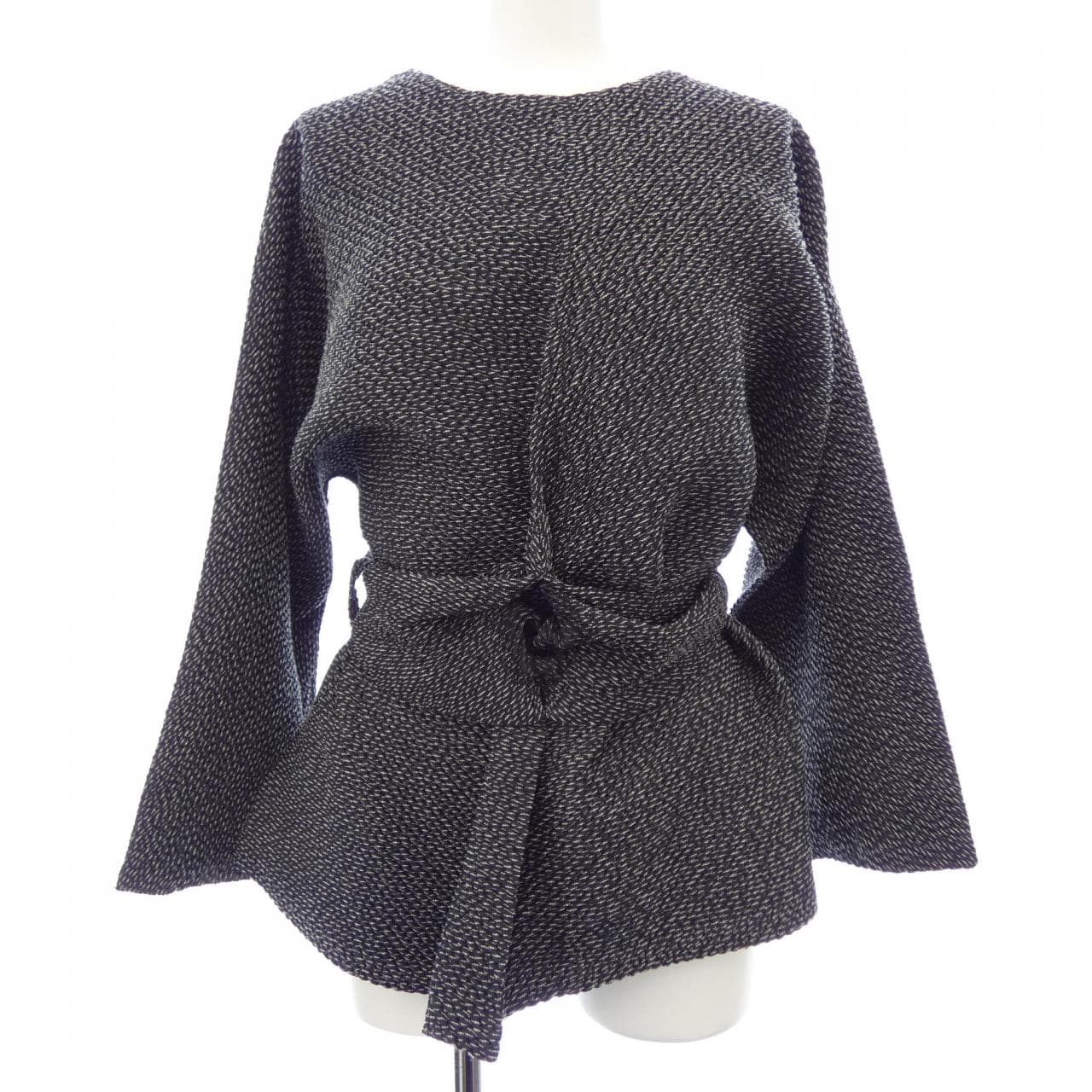 イッセイミヤケ ISSEY MIYAKE IM13FJ124 トップス