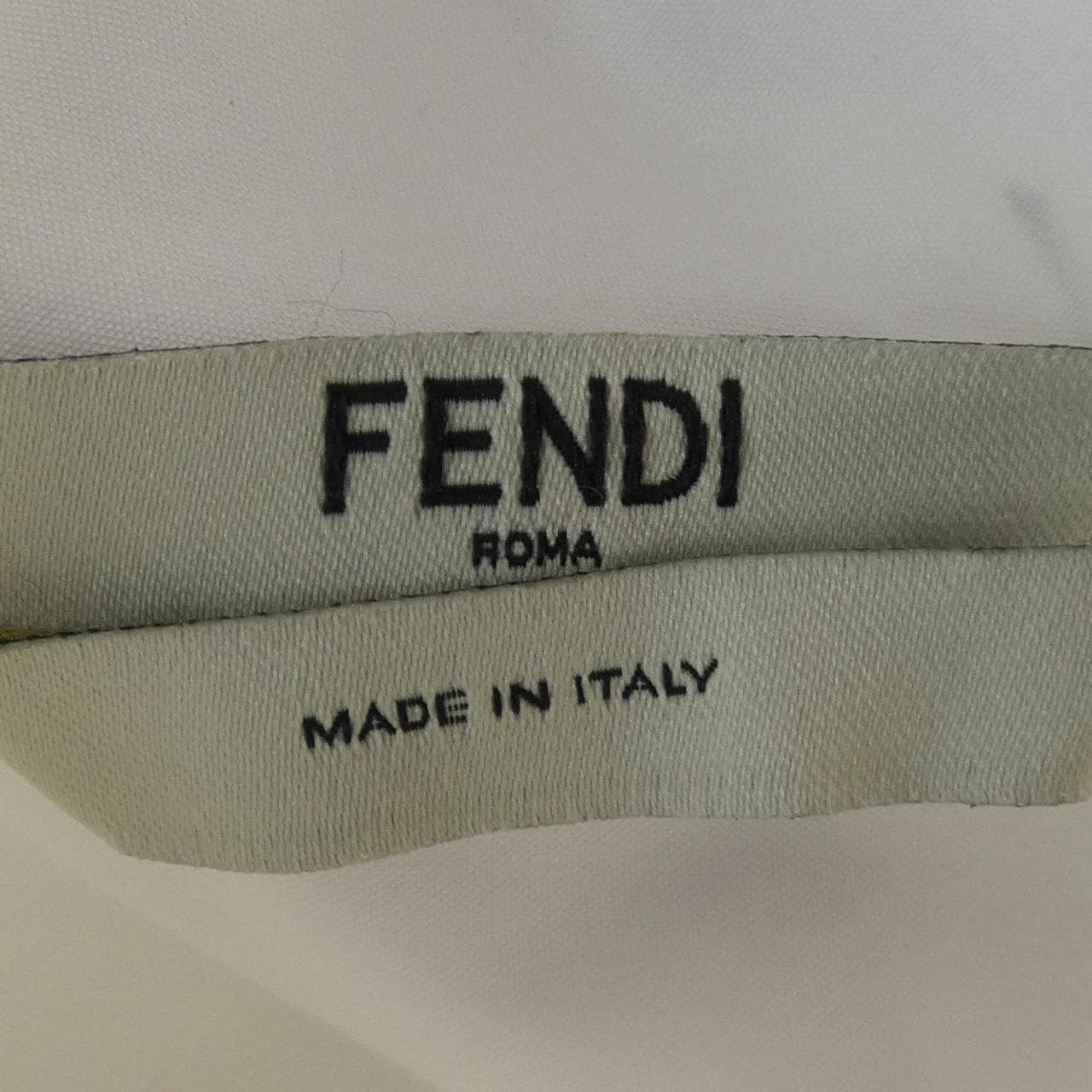 フェンディ FENDI FS7147 A0MY トップス