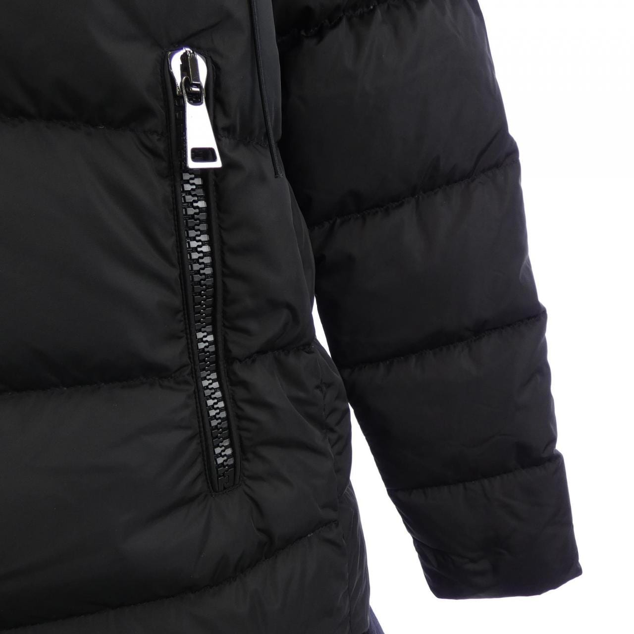 モンクレール MONCLER VIBURNUM ダウンコート