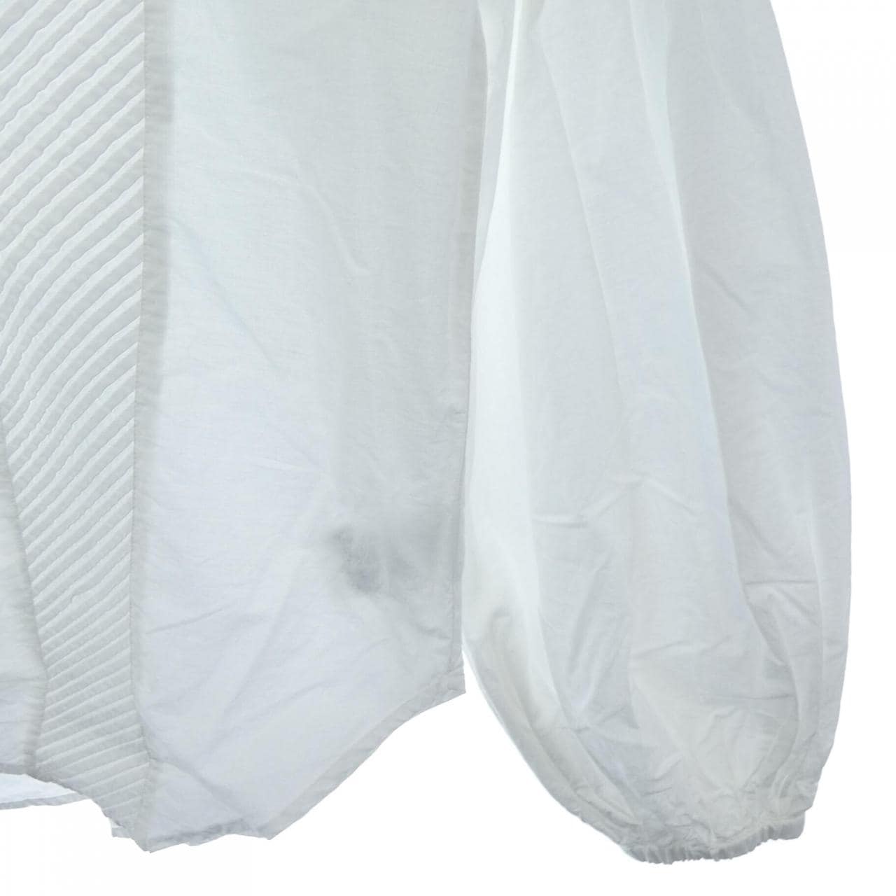 Sara Mallika020122SE1上衣