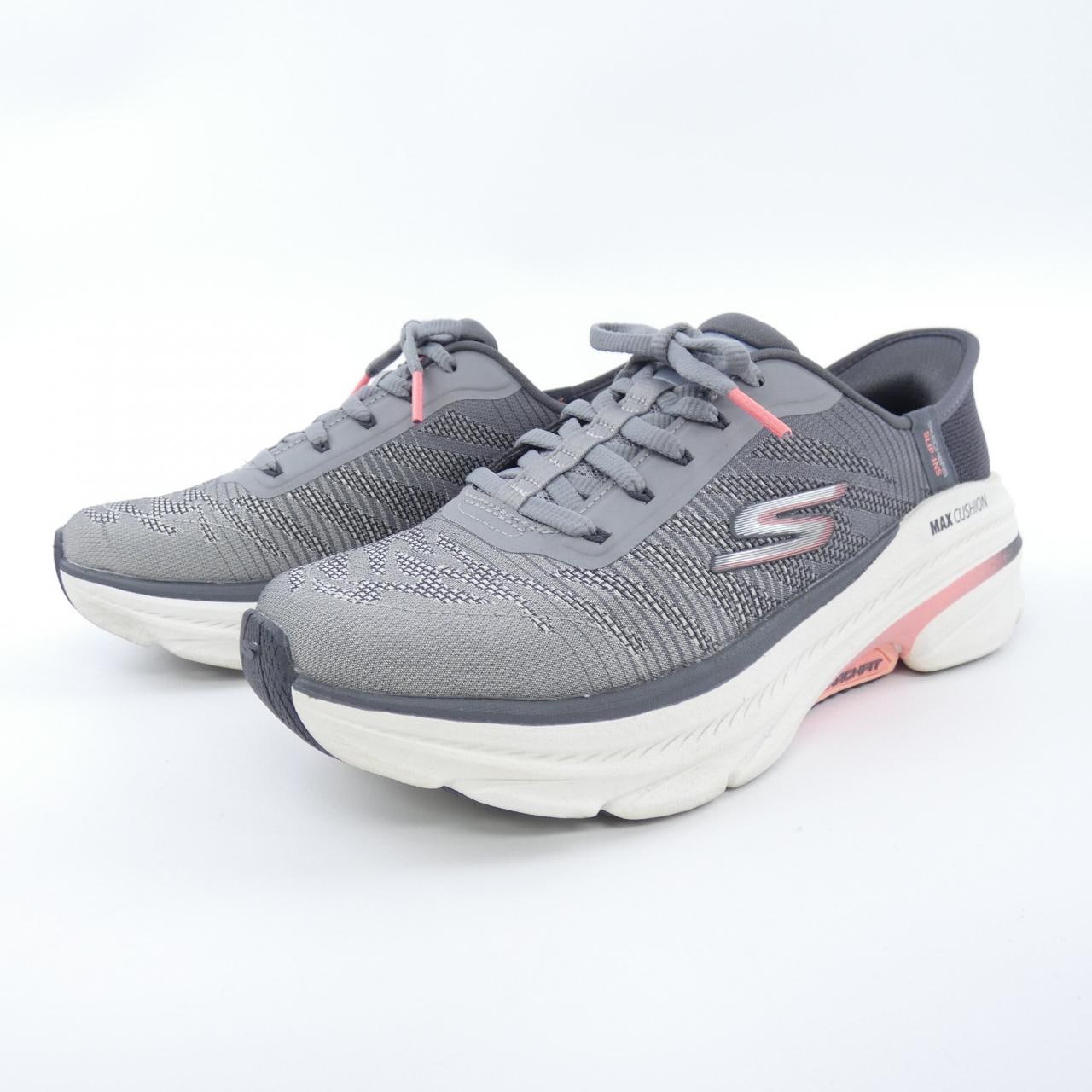 SKECHERS スニーカー