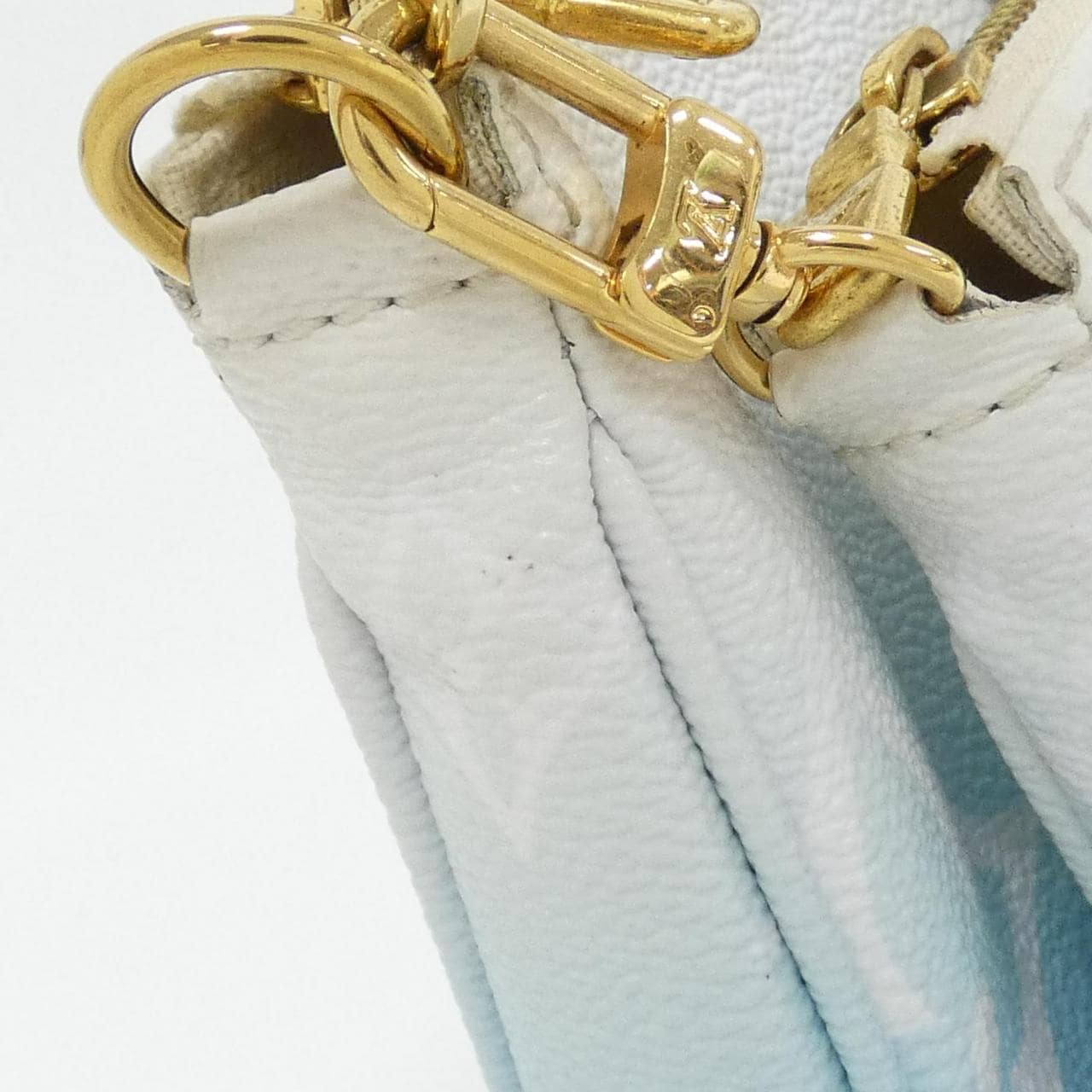 LOUIS VUITTON by the Pool 多用途手拿包 2021SS M57633 单肩包