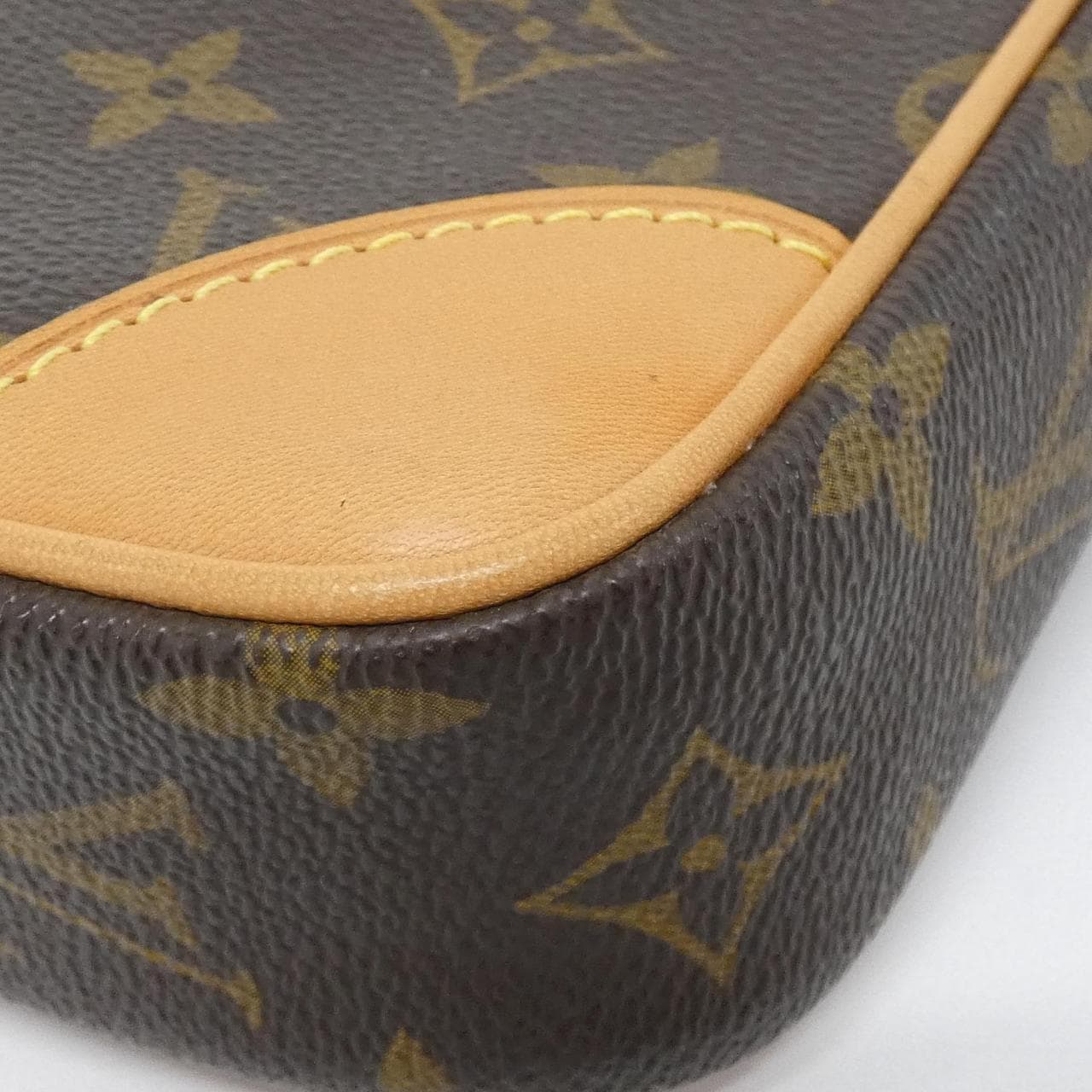 LOUIS VUITTON Monogram Danube M45266 單肩包