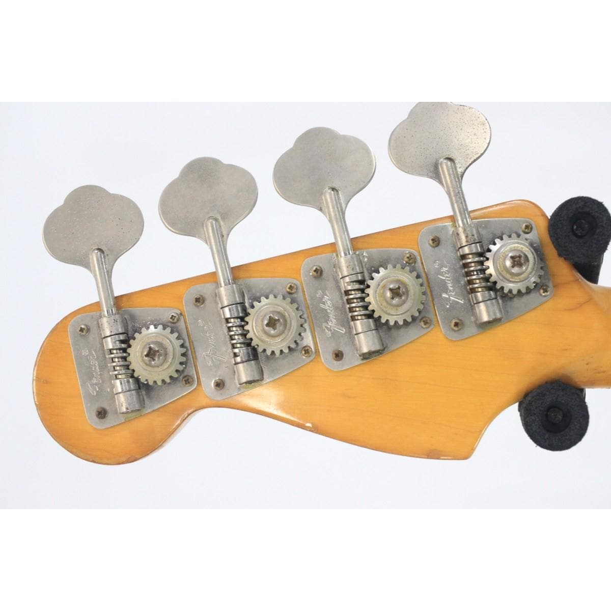FENDER  PRECISION BASS