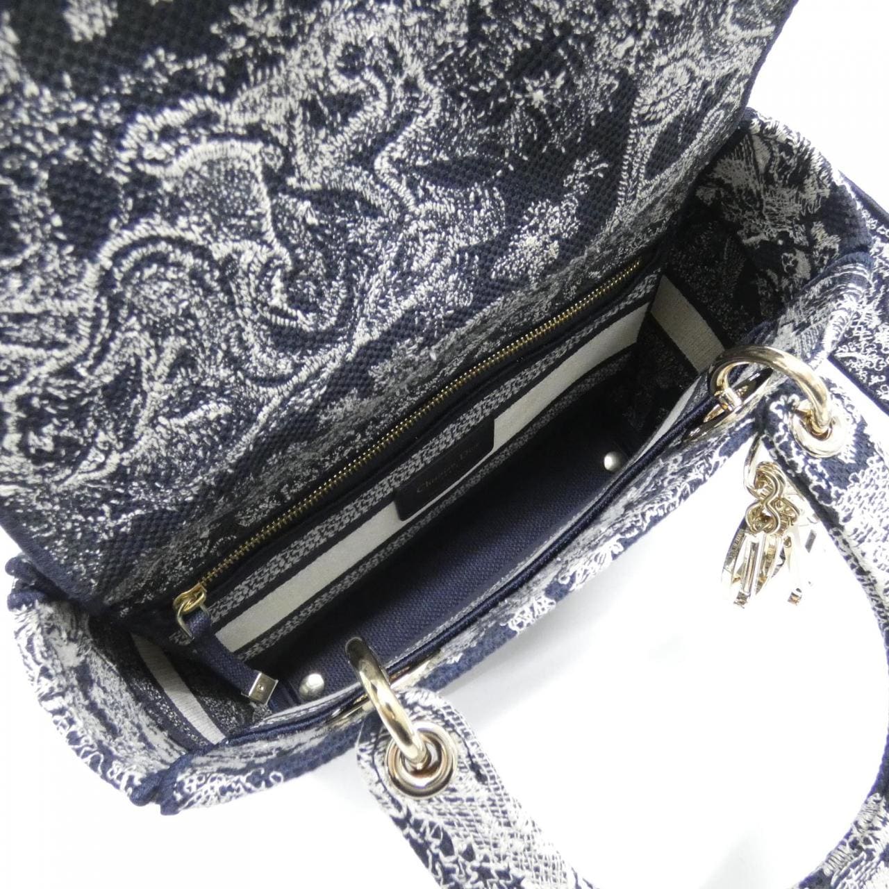 クリスチャンディオール TOILE DE JOUY REVERSE レディ ディーライト ミディアム M0565ORGO バッグ