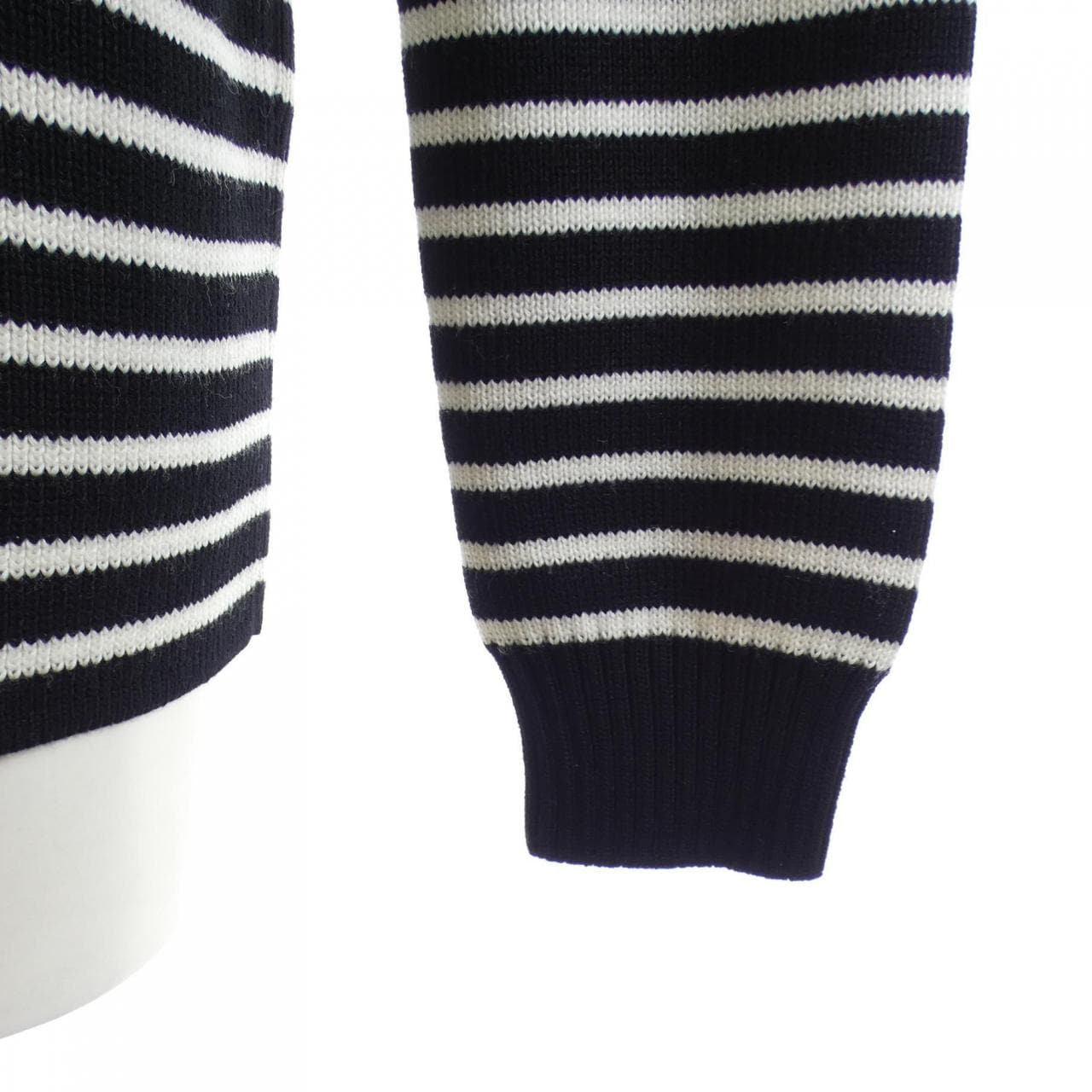 サンローラン SAINT LAURENT 588063 YAFQ2 ニット