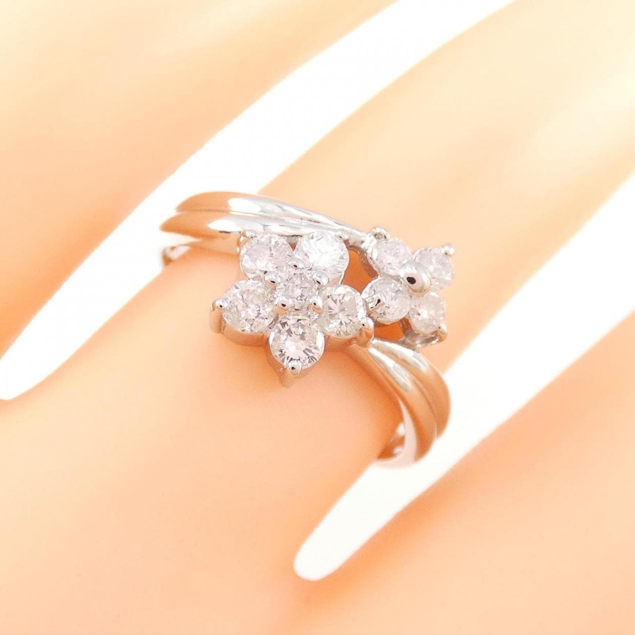 コメ兵｜PT フラワー ダイヤモンド リング 0.50CT｜ジュエリー｜リング ...