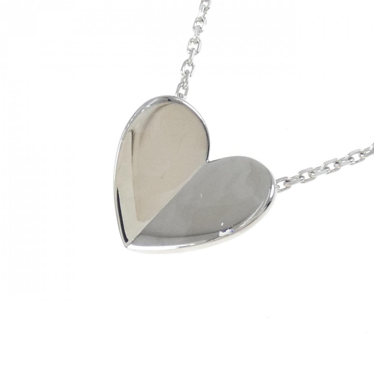 Van Cleef & Arpels Heart Necklace