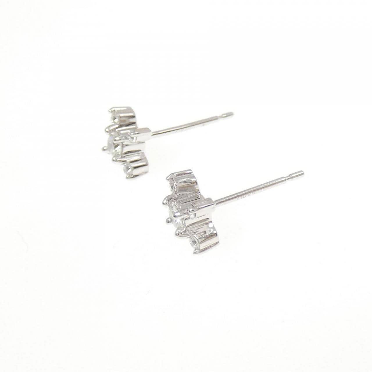 K18WG ダイヤモンド ピアス 0.28CT
