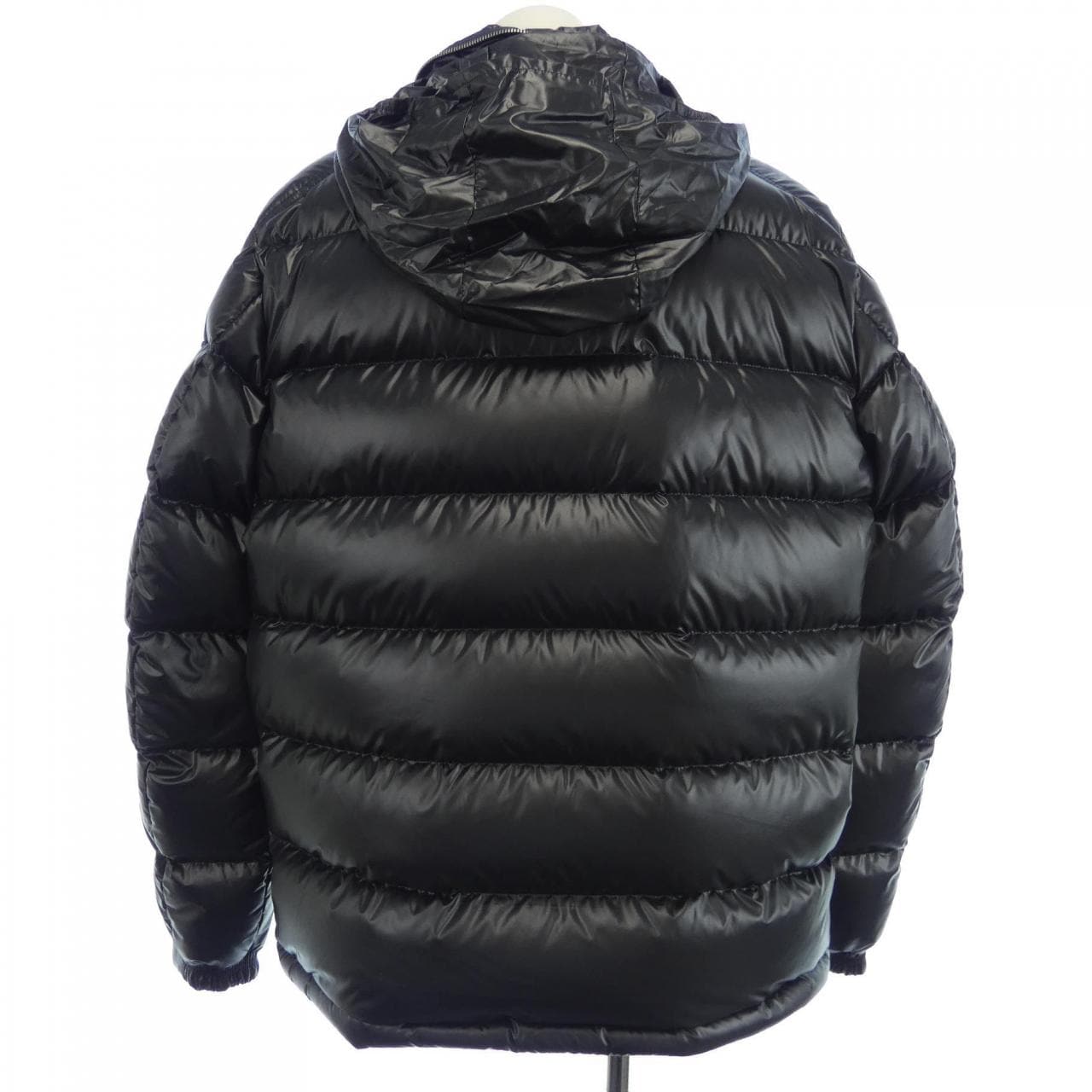 モンクレール MONCLER ダウンジャケット