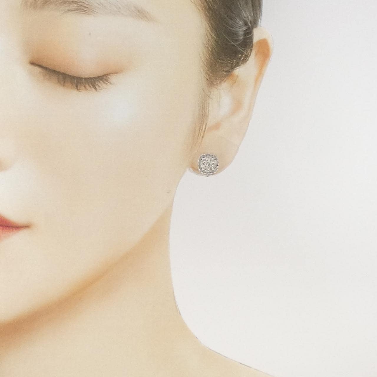 K18WG ダイヤモンド ピアス 0.70CT