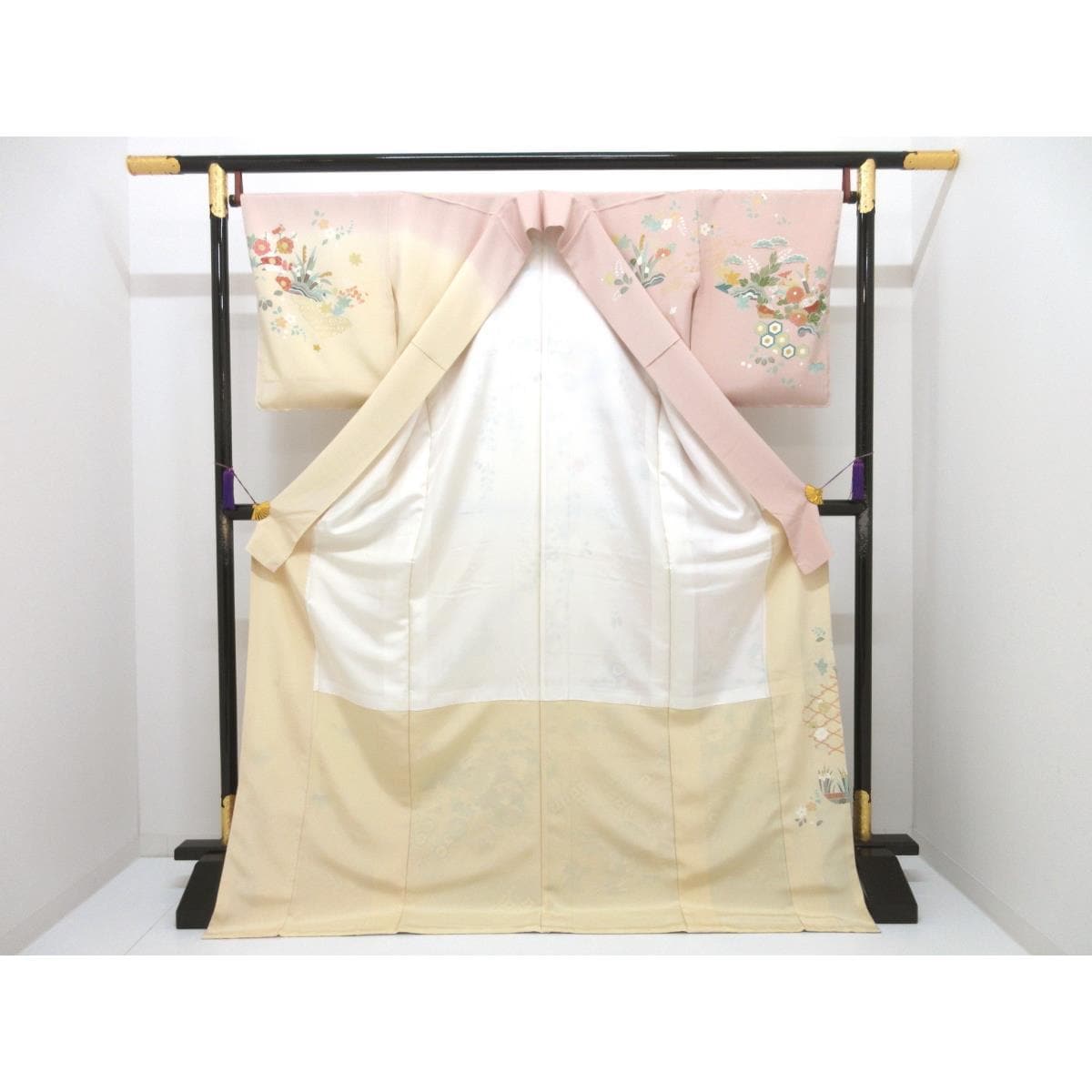 【未使用品】訪問着　友禅金彩加工　刺繍入りボカシ染