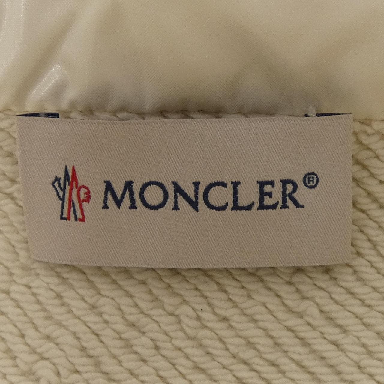 【新品】モンクレール MONCLER 20938G00017 89BG6 ダウンジャケット