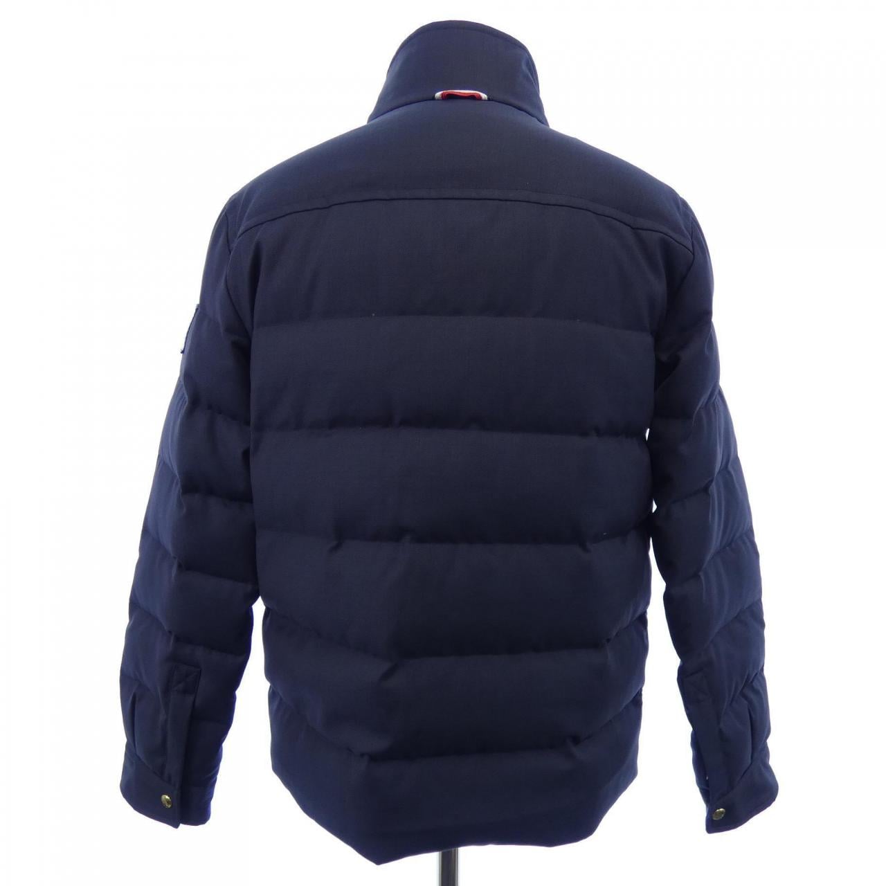 モンクレールガムブルー MONCLER GAMMEBLEU 23914035100 ダウンジャケット