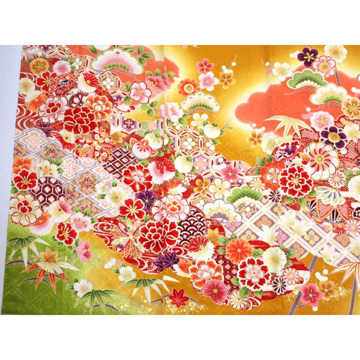 振袖　友禅金彩加工　刺繍入りボカシ染