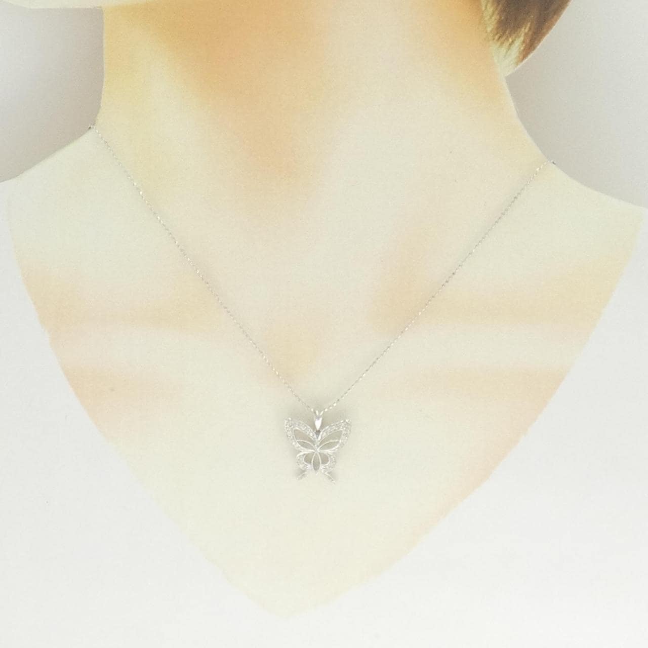 585WG/K14WG バタフライ ダイヤモンド ネックレス