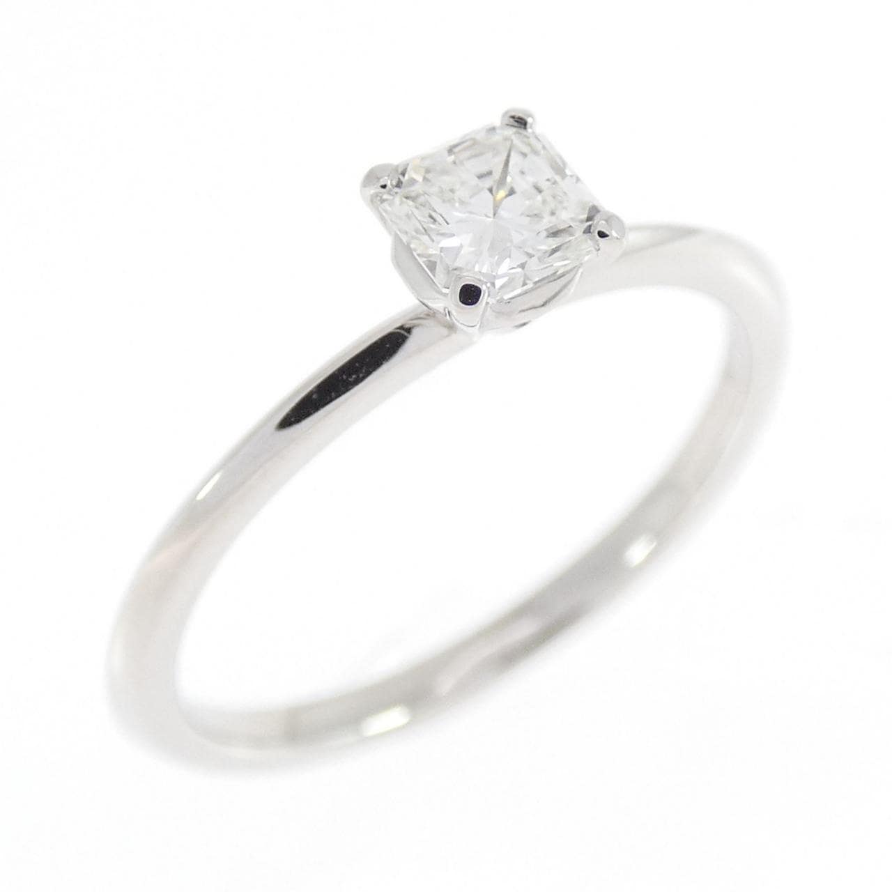 ティファニー トゥルー リング 0.27CT I VVS1
