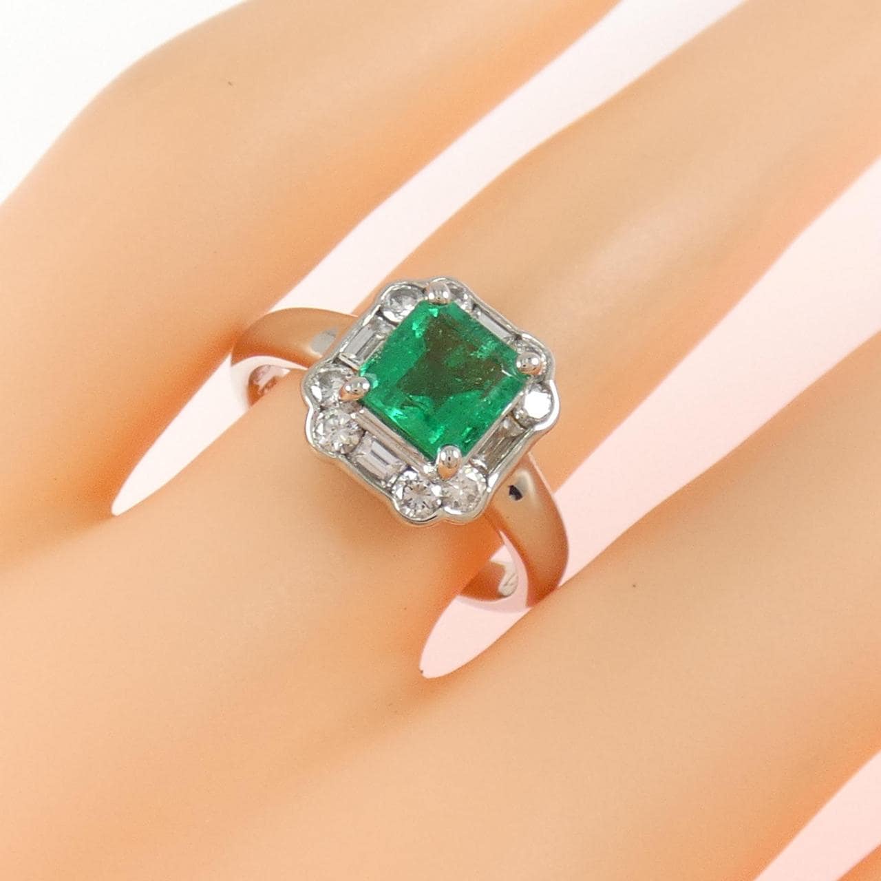 PT900 エメラルド リング 1.18CT