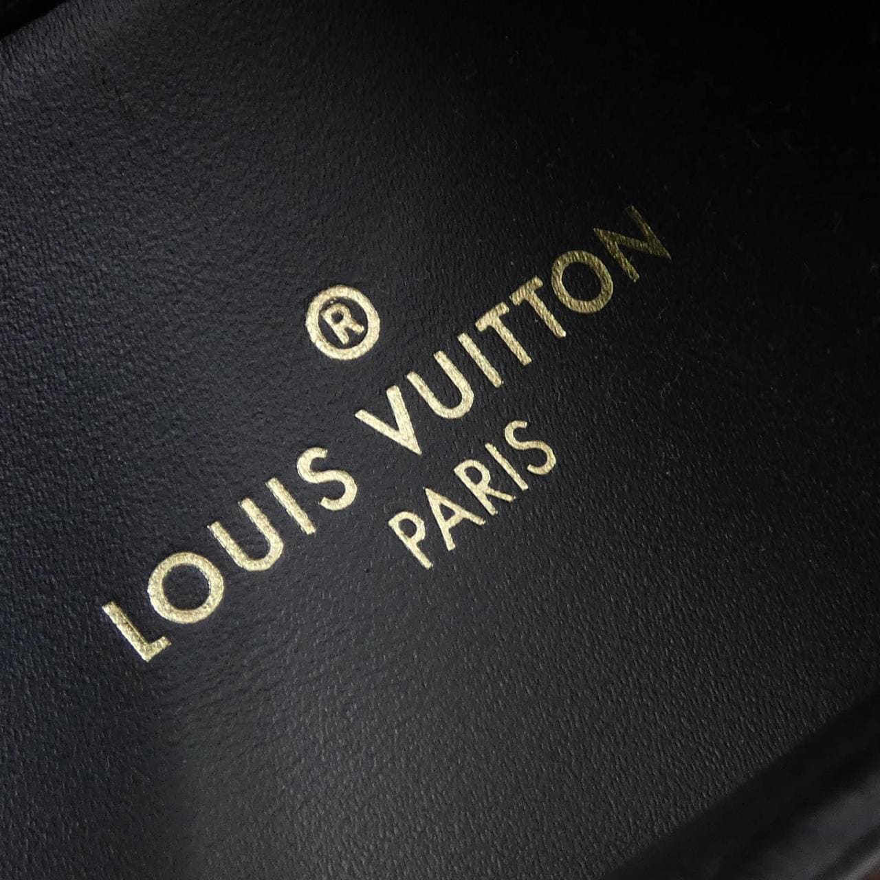 LOUIS LOUIS VUITTON sneakers