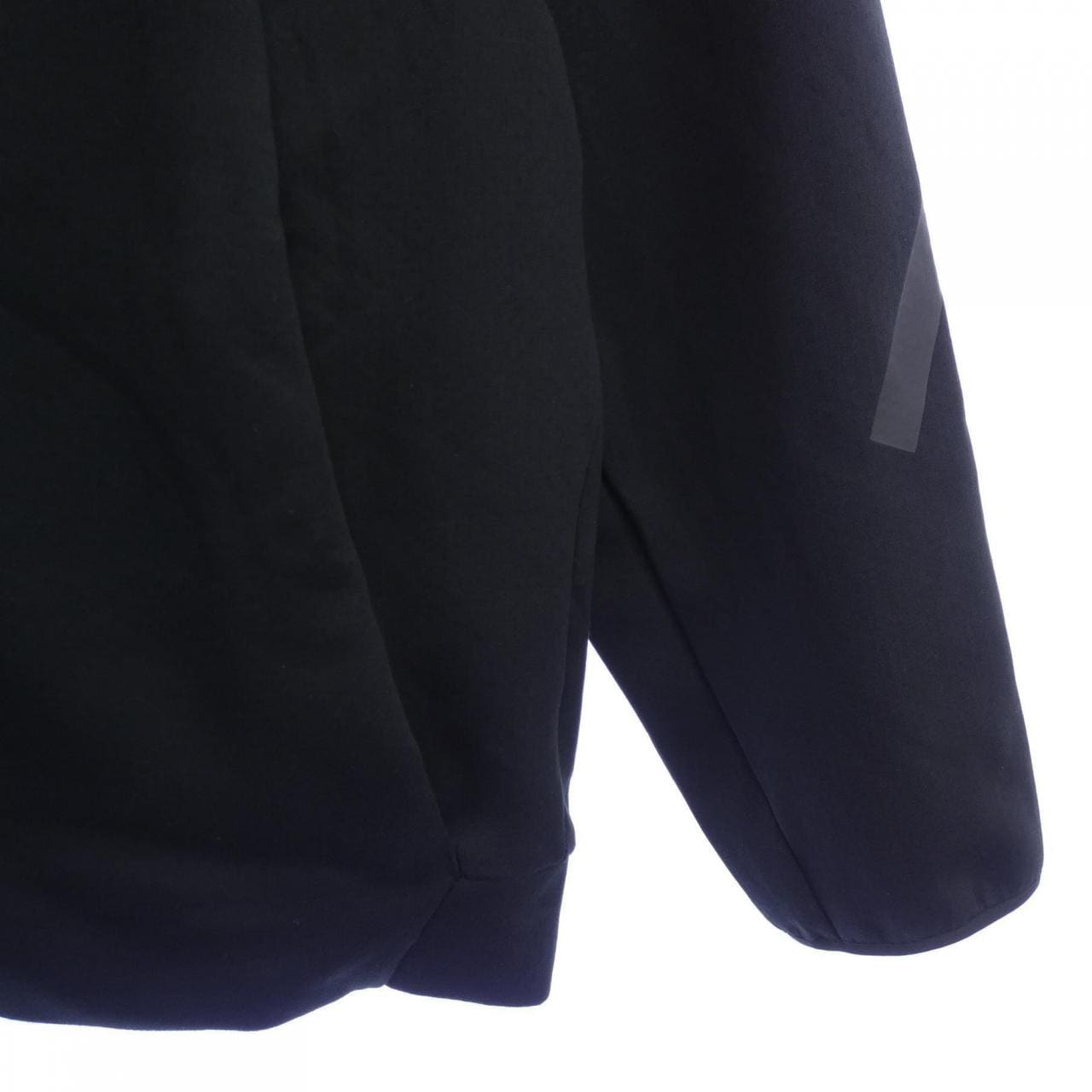 アディダス ADIDAS JE7538 ジャケット