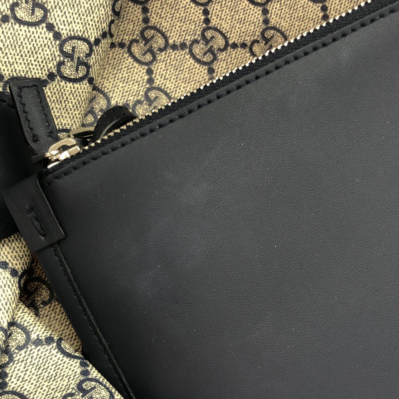 グッチ 772176 FACVW バッグ