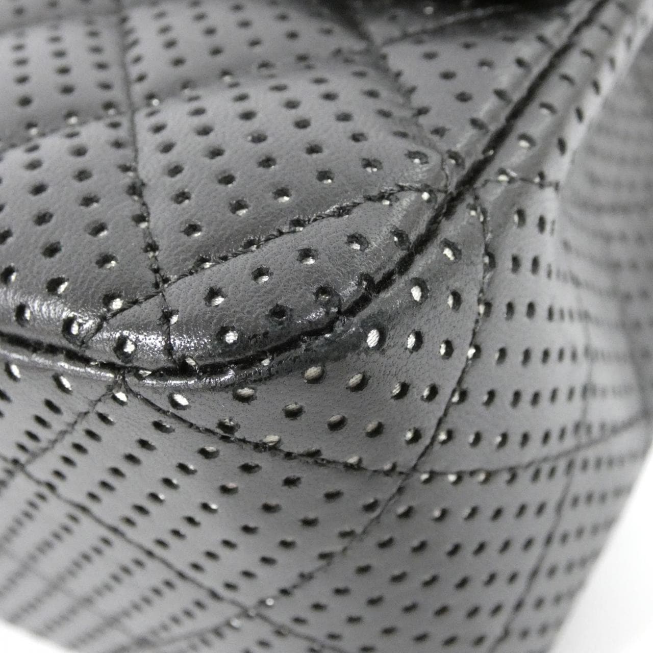 シャネル ショルダーバッグ