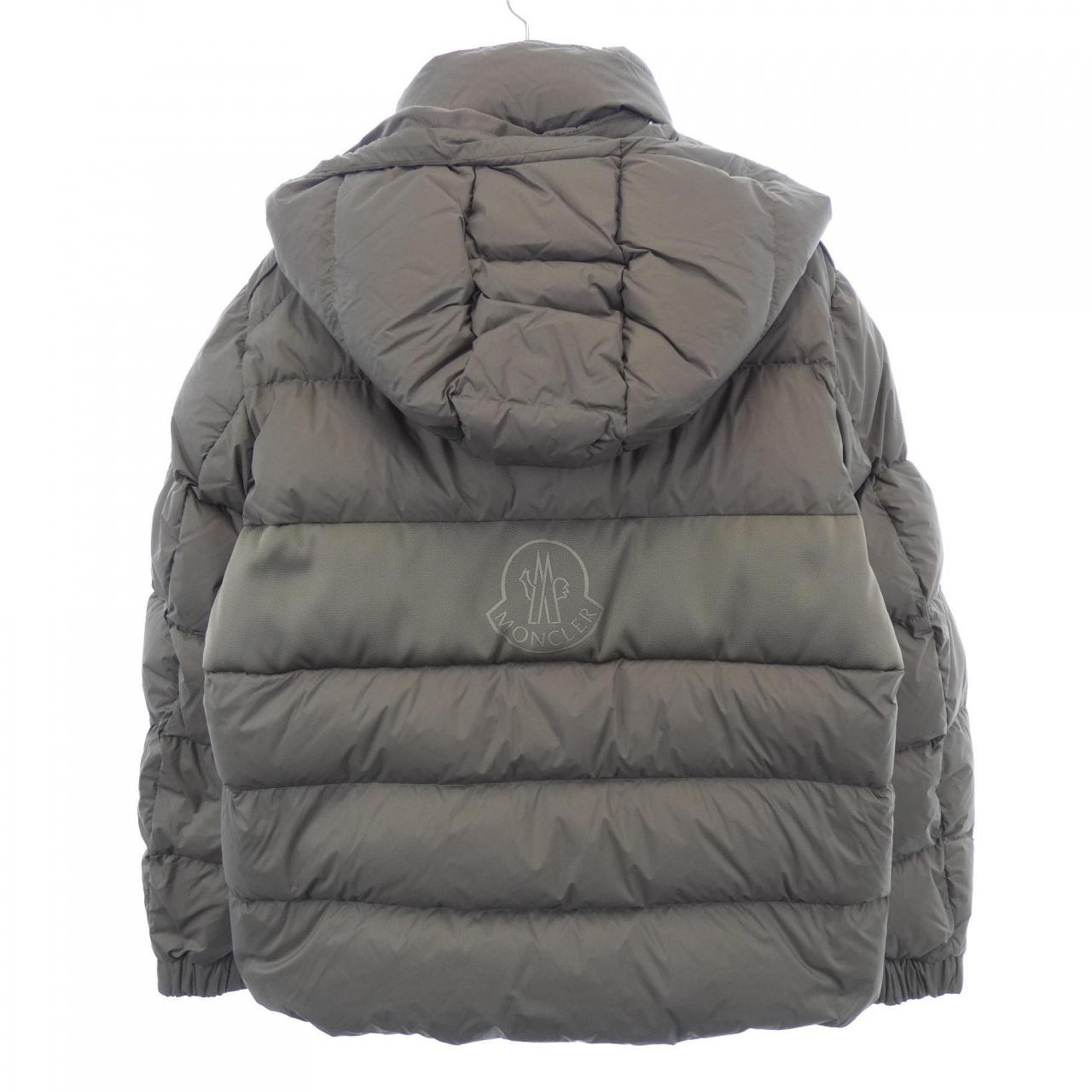 モンクレール MONCLER ダウンジャケット