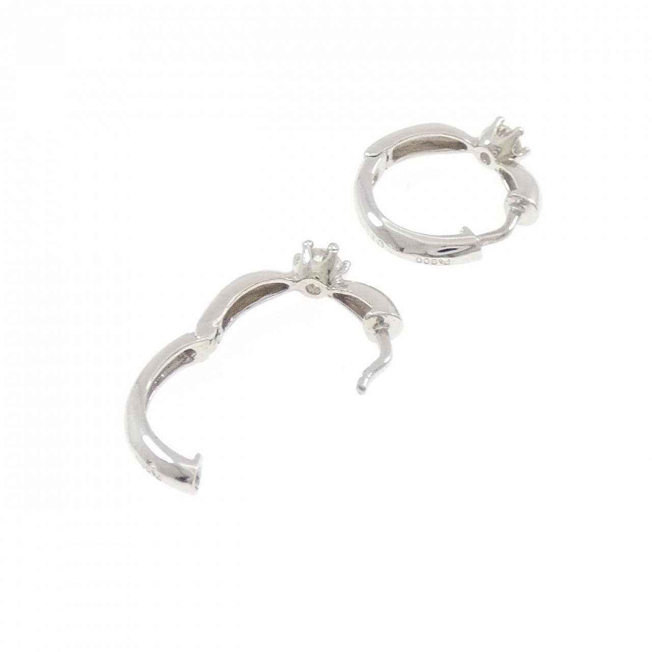 PT900 ダイヤモンド ピアス 0.30CT