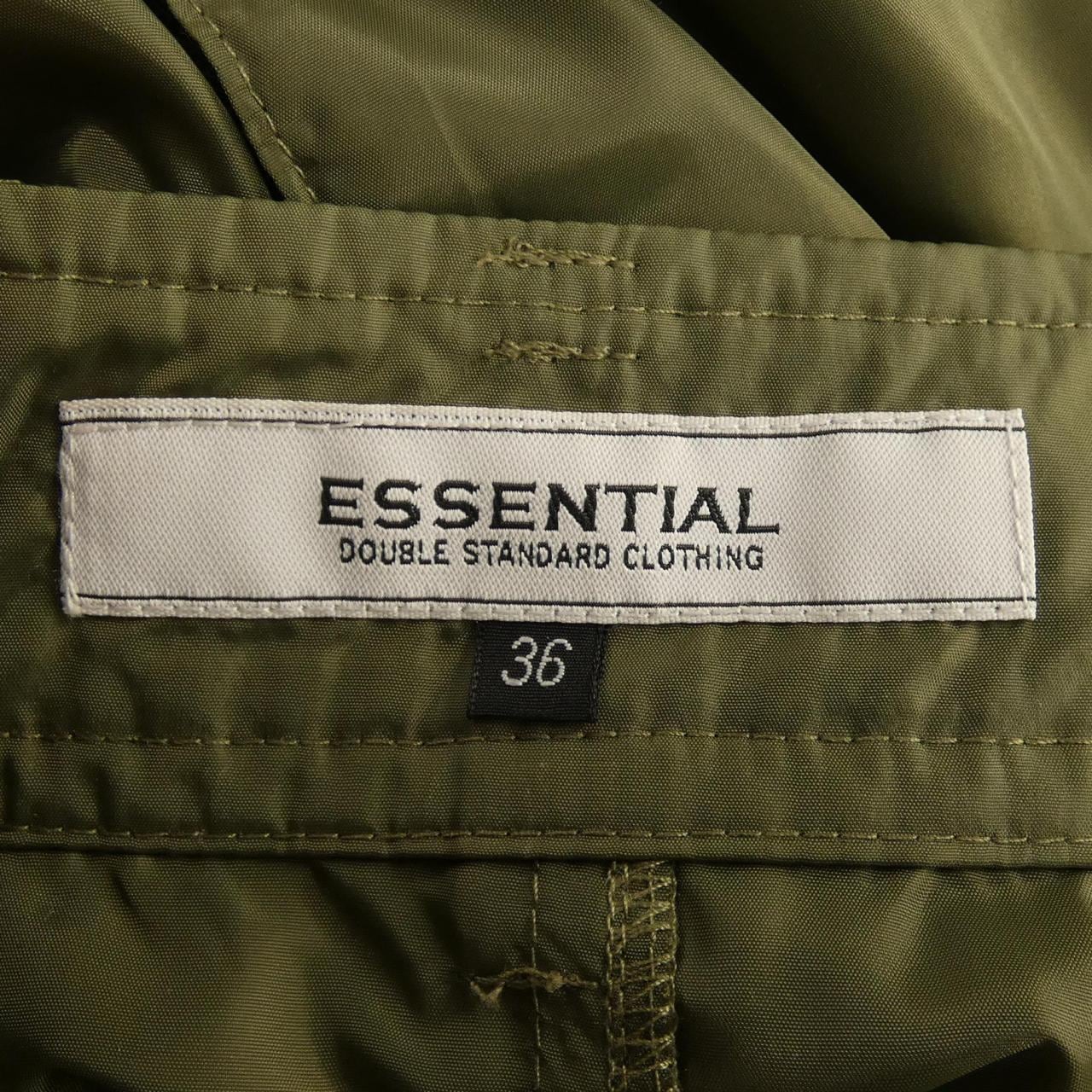 ESSENTIAL スカート