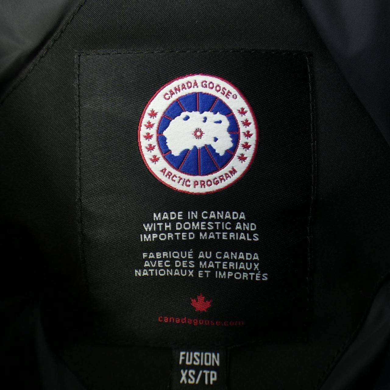 カナダグース CANADA GOOSE ダウンジャケット