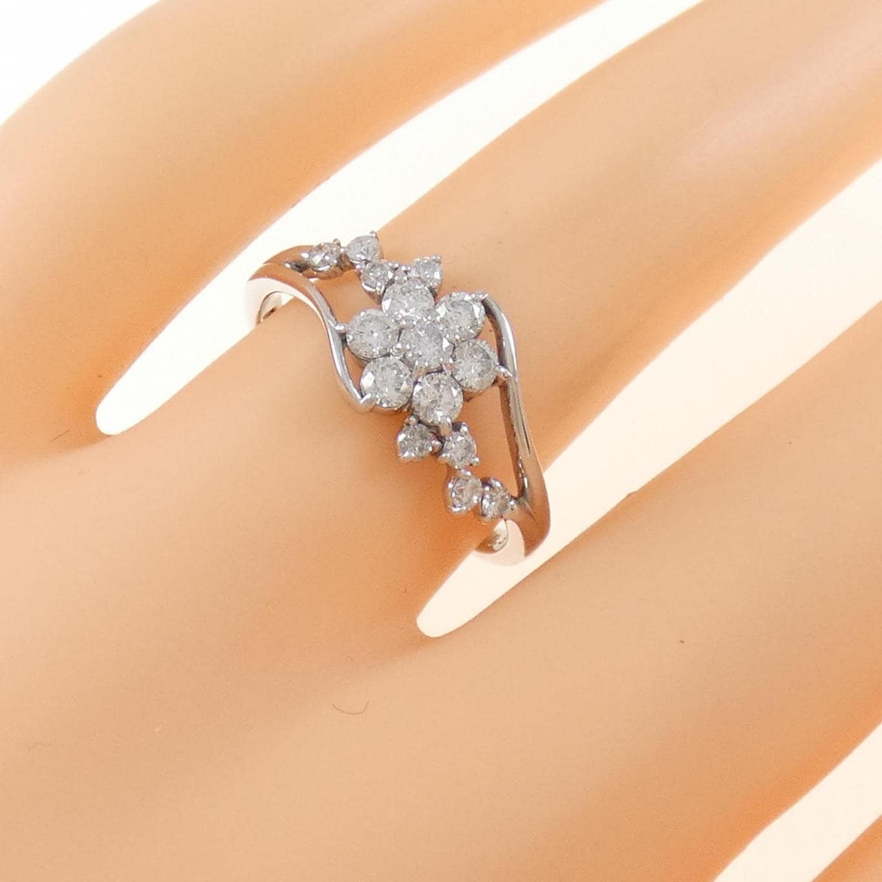 PT フラワー ダイヤモンド リング 0.50CT