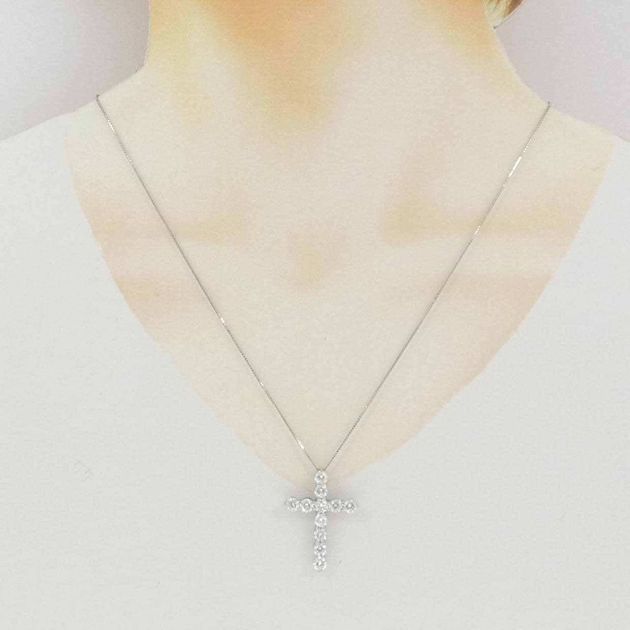 PT900/PT850 クロス ダイヤモンド ネックレス 2.667CT