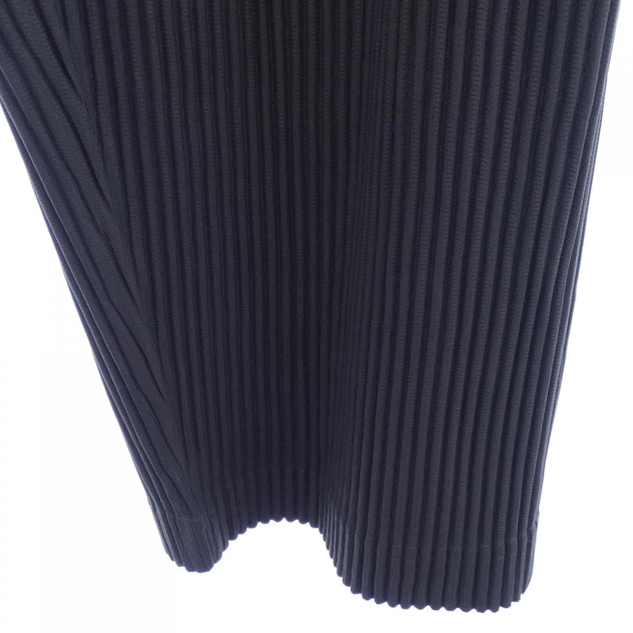 Ompresse HOMME PLISSE裤子