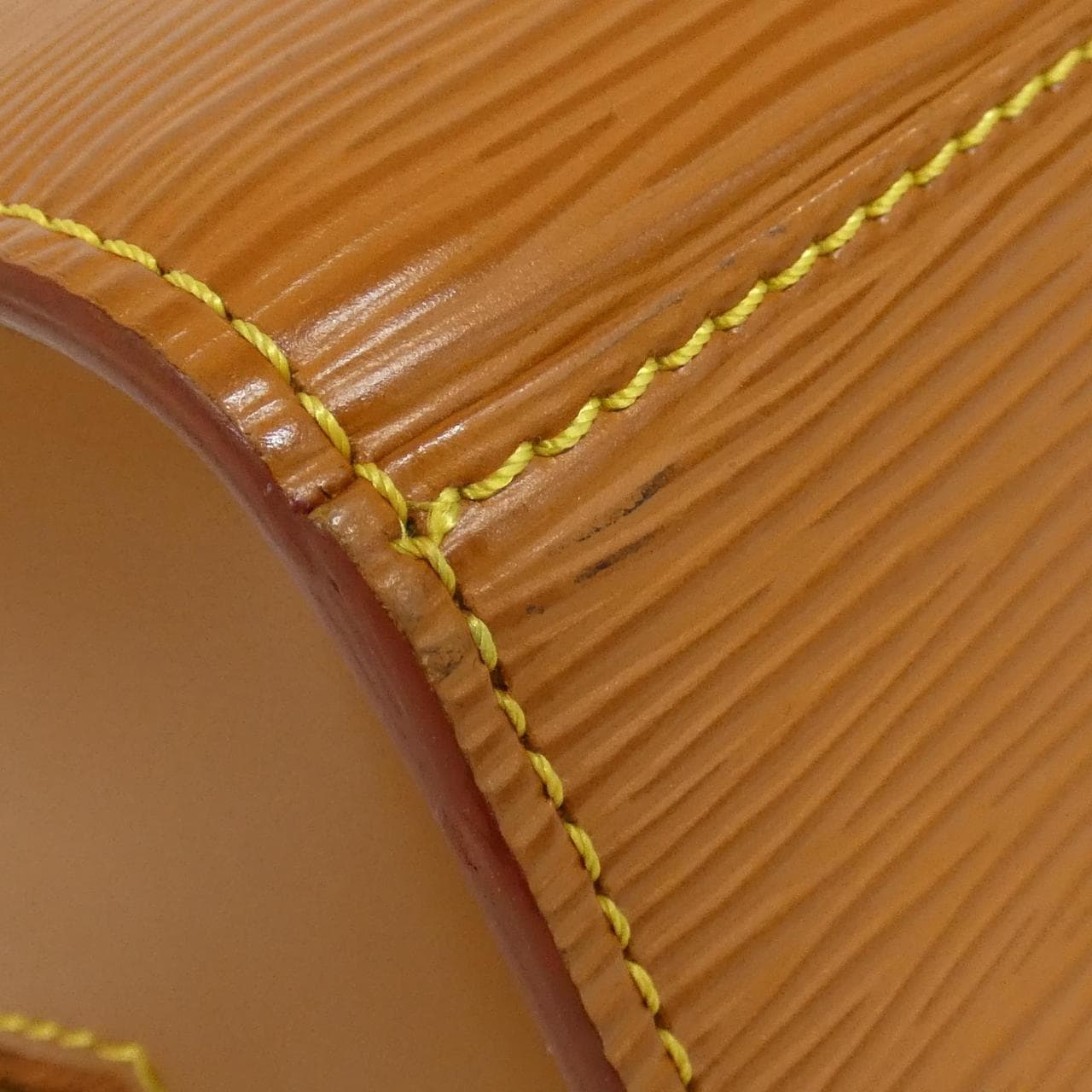 ルイヴィトン エピ ポンヌフ M52058 バッグ