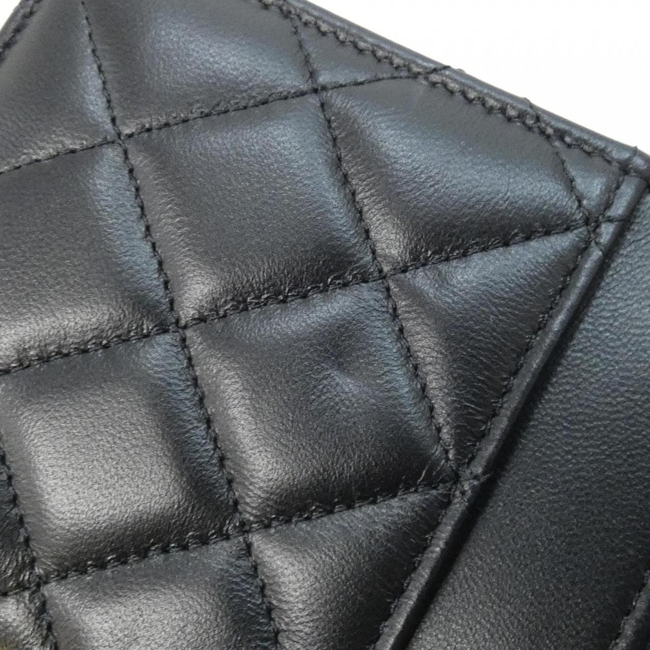 シャネル AP4241 チェーンウォレット