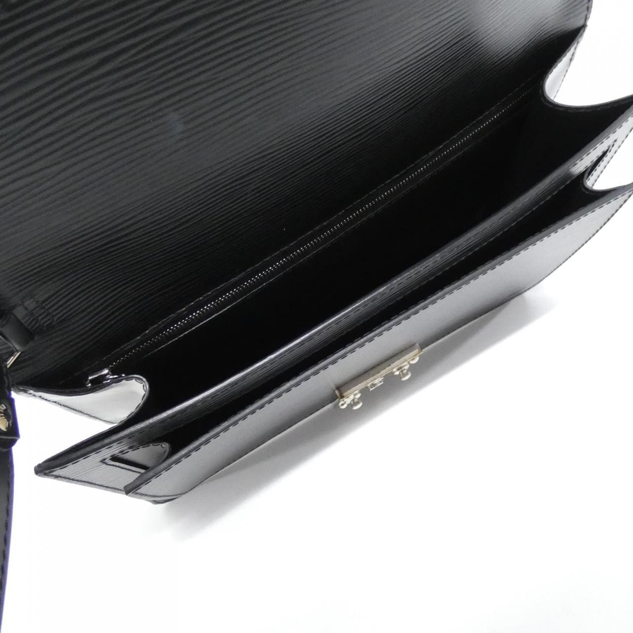 ルイヴィトン エピ ポシェット セリエ ドラゴンヌ M52762 セカンドバッグ