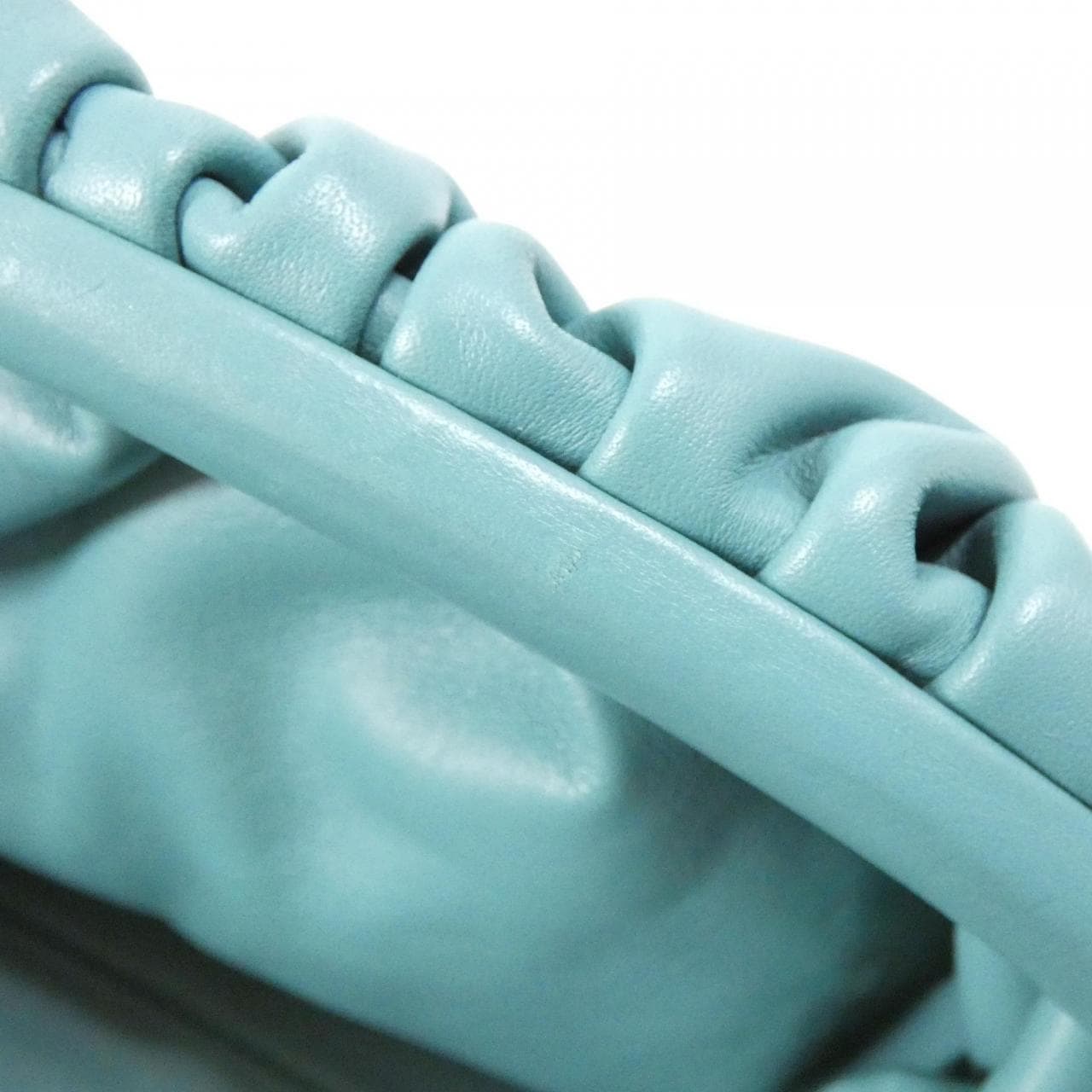 ボッテガヴェネタ 585852 VCP40 ショルダーバッグ